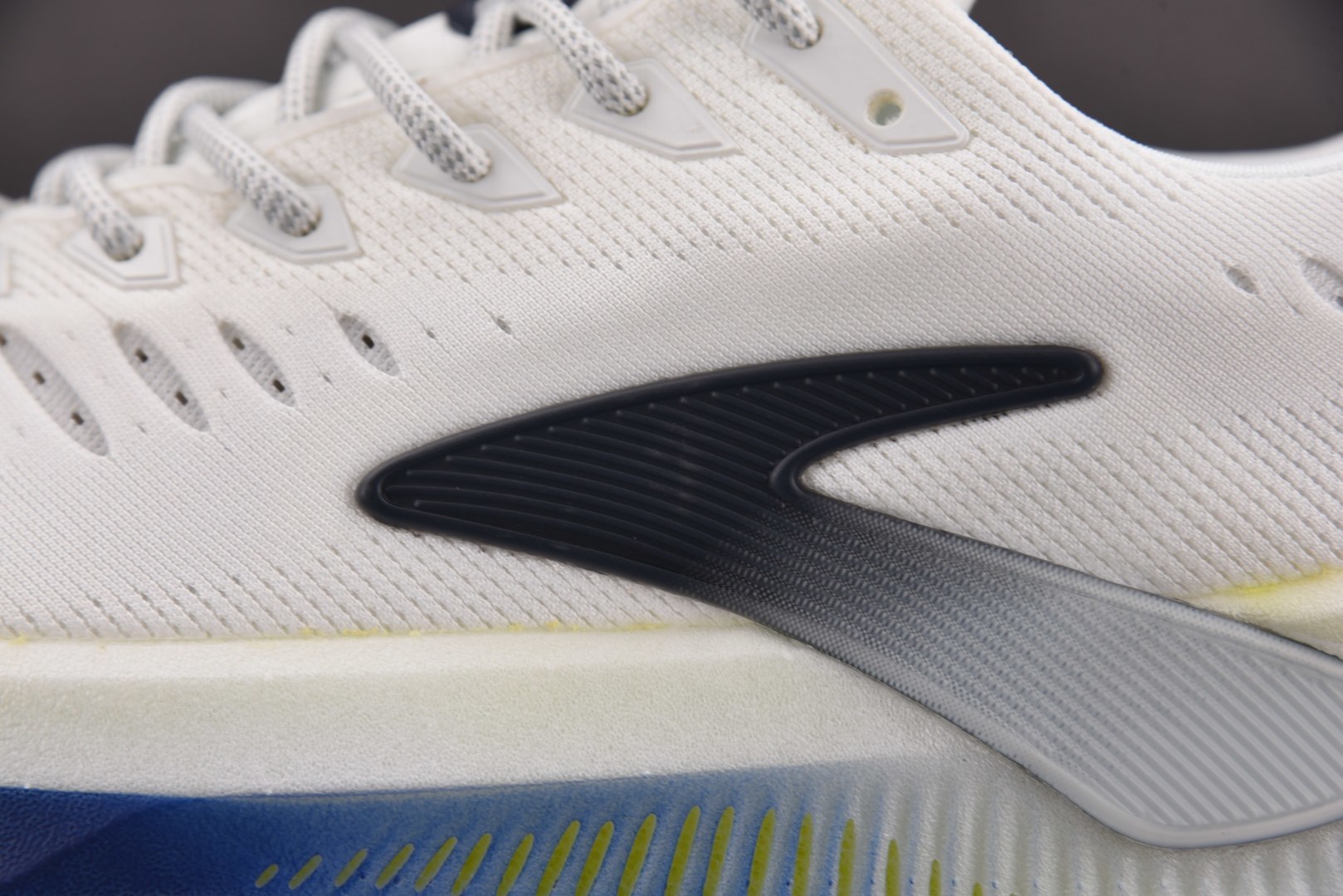 Brooks 尺码:36-45纯原出品-Brooks 布鲁克斯 Glycerin Max 白黑 YZ03