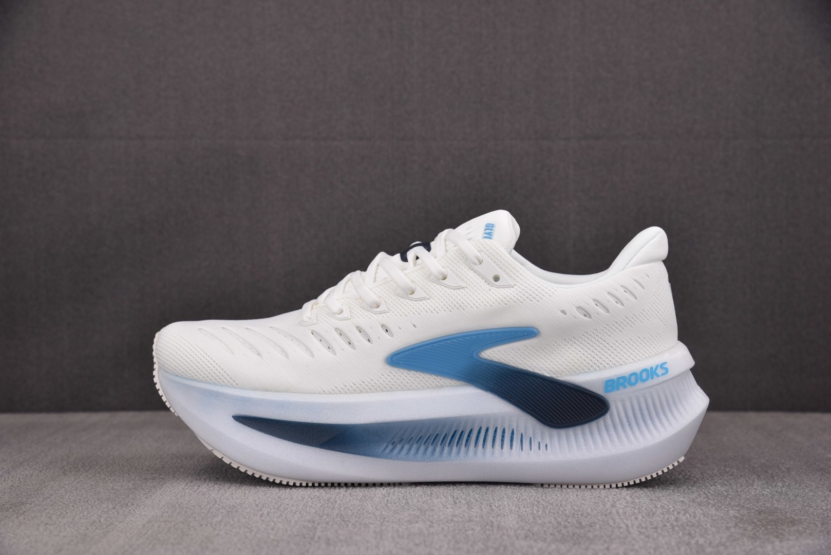 Brooks 尺码:36-45纯原出品-Brooks 布鲁克斯 Glycerin Max 白蓝 YZ03