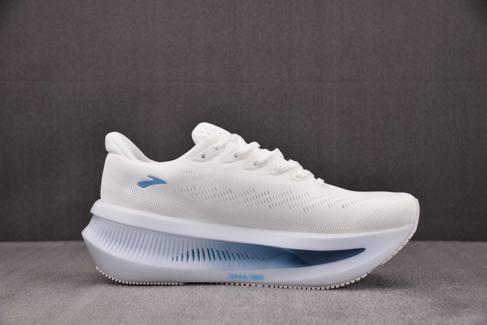 Brooks 尺码:36-45纯原出品-Brooks 布鲁克斯 Glycerin Max 白蓝 YZ03