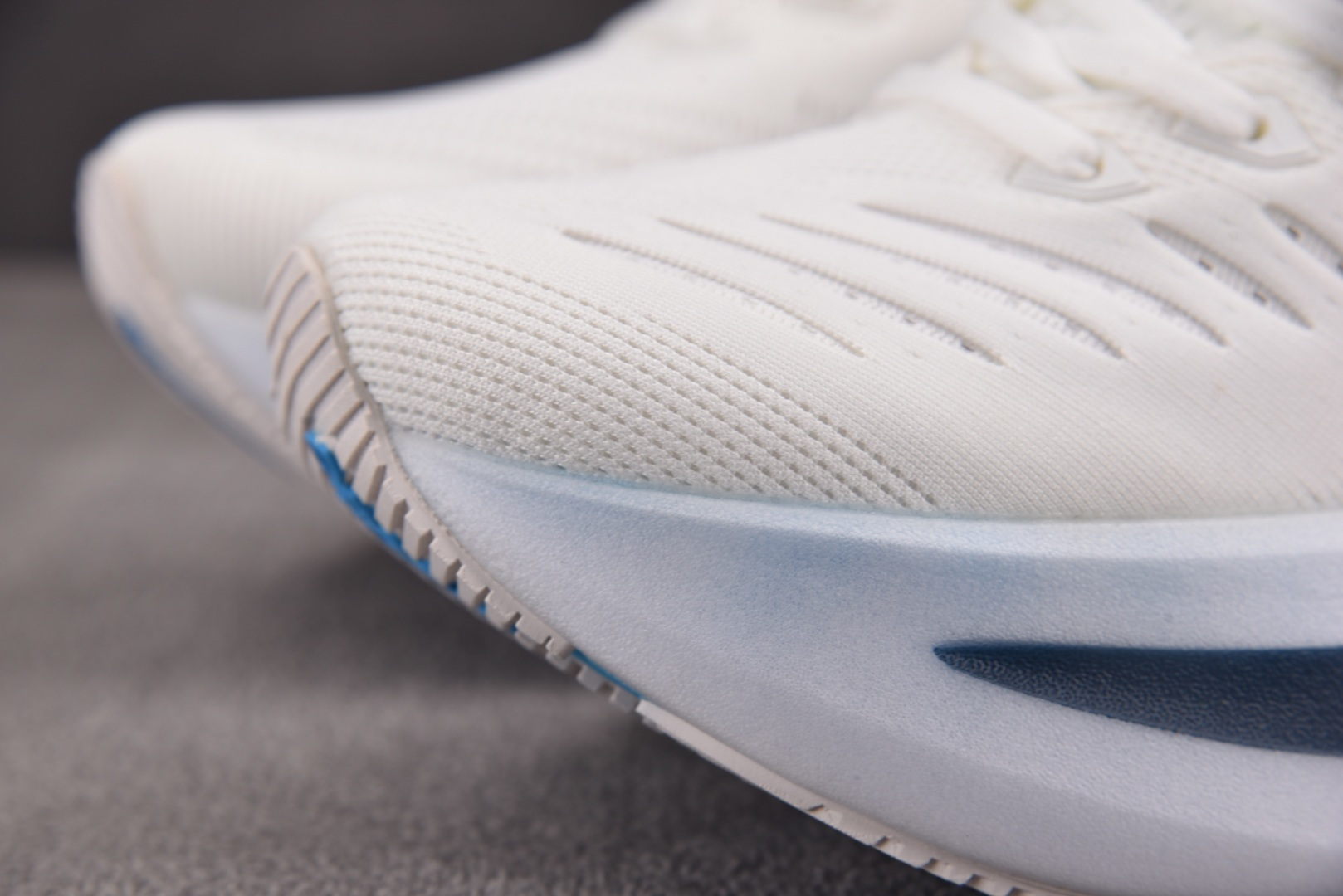 Brooks 尺码:36-45纯原出品-Brooks 布鲁克斯 Glycerin Max 白蓝 YZ03