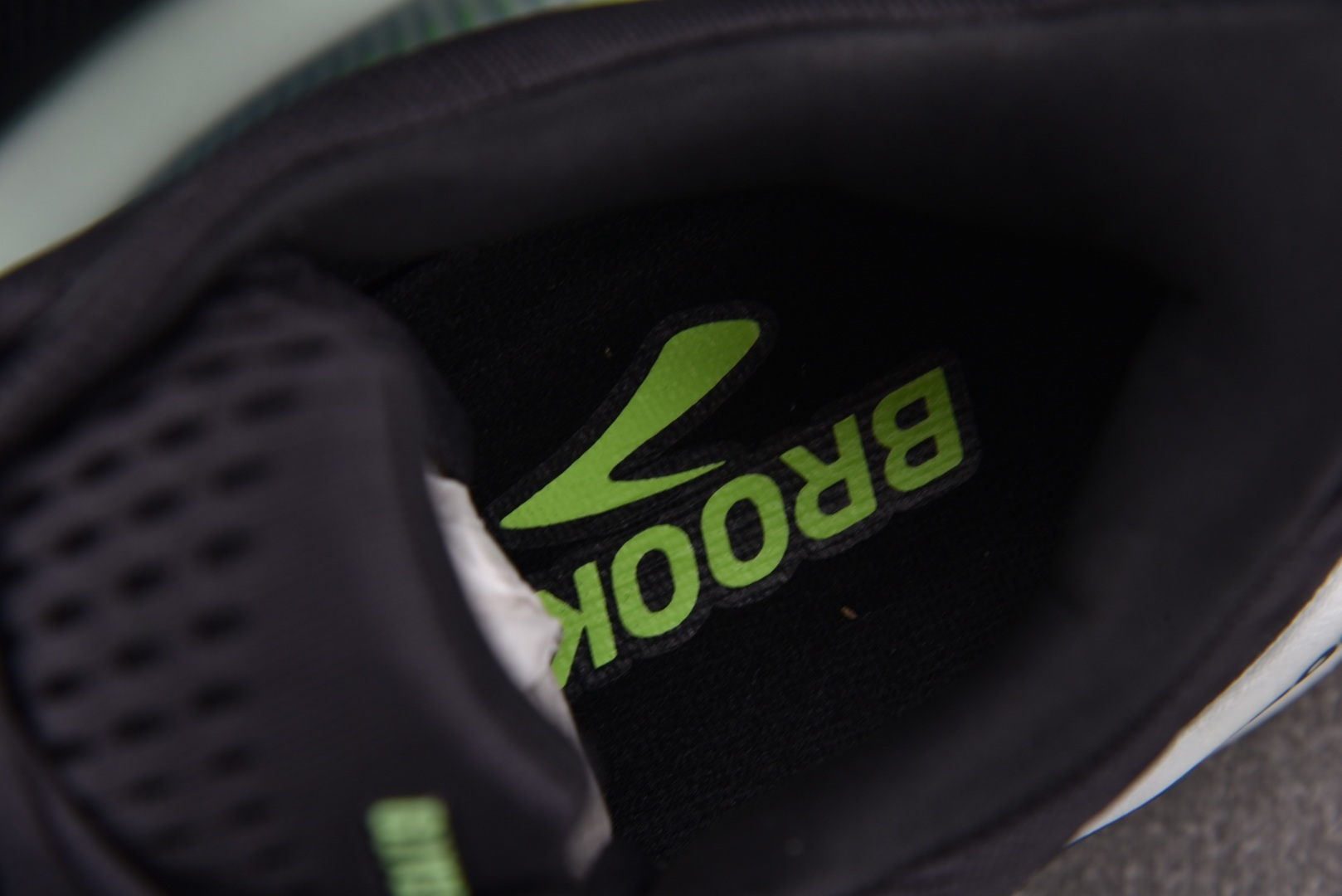 Brooks 尺码:36-45纯原出品-Brook 布鲁克斯 Glycerin Max 黑绿 YZ039