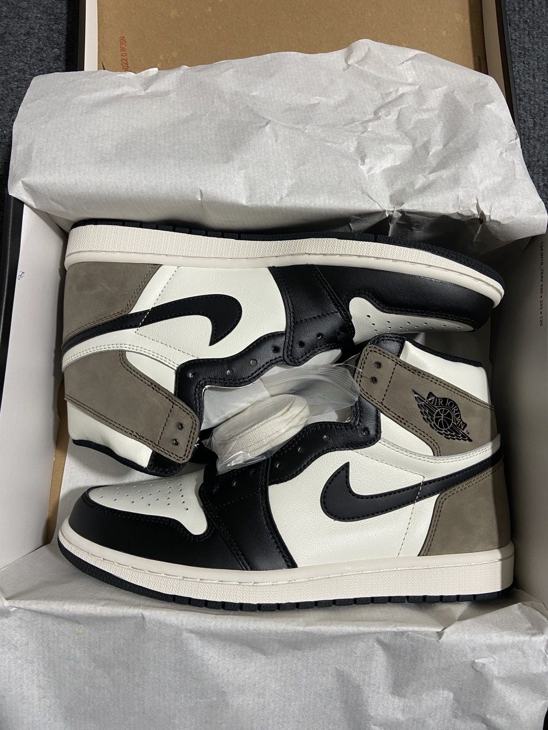 AJ1黑摩卡 尺码36-47.5纯原出品-Air Jordan 1 Retro High OG‘Dark