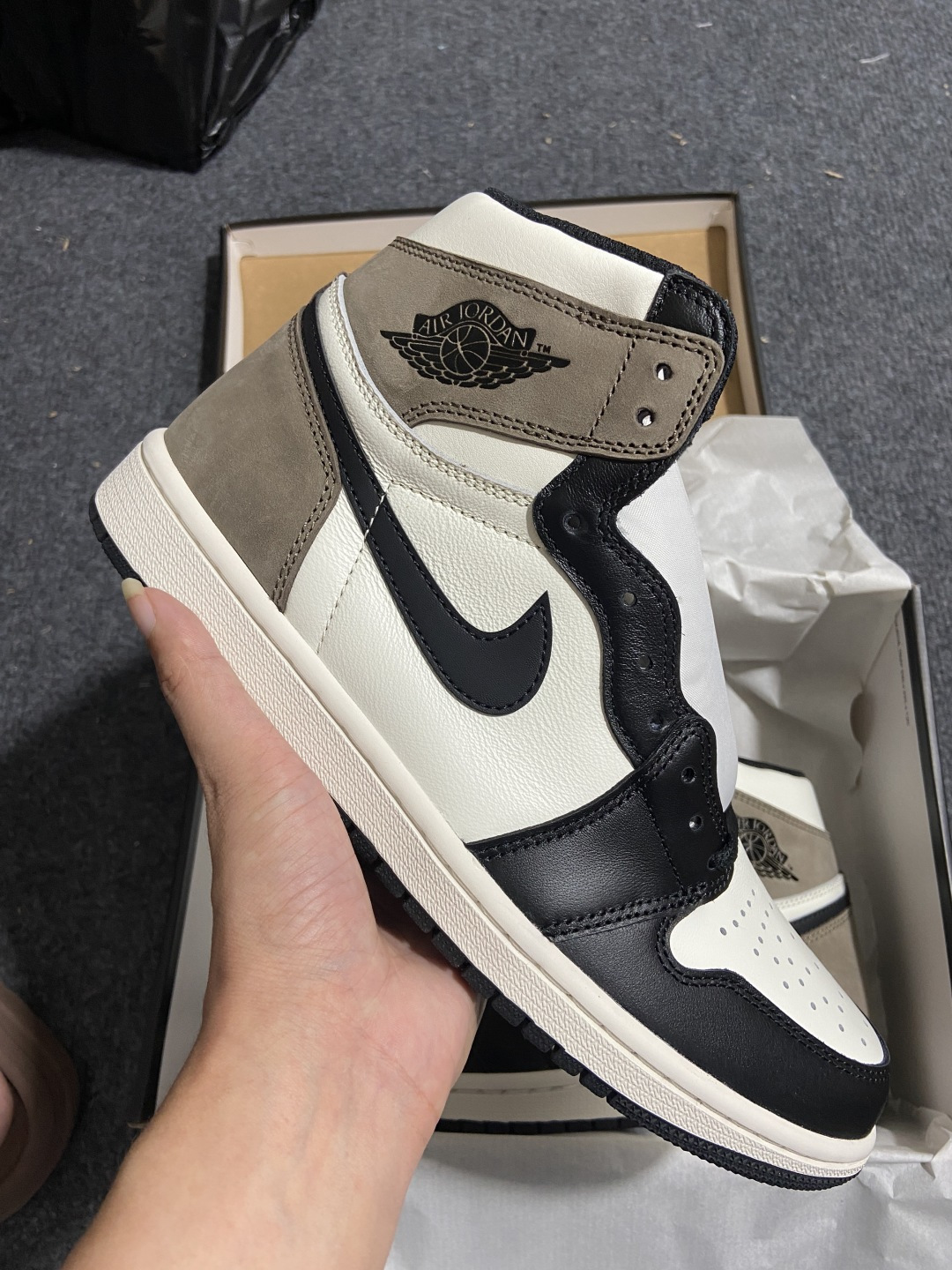 AJ1黑摩卡 尺码36-47.5纯原出品-Air Jordan 1 Retro High OG‘Dark