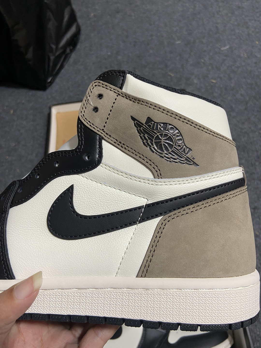 AJ1黑摩卡 尺码36-47.5纯原出品-Air Jordan 1 Retro High OG‘Dark