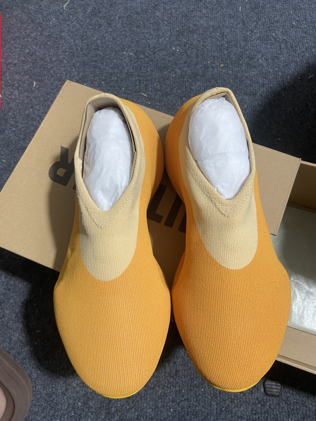 Yeezy 黄色 尺码：36-48纯原版出品-originals Yeezy Knit Runner S