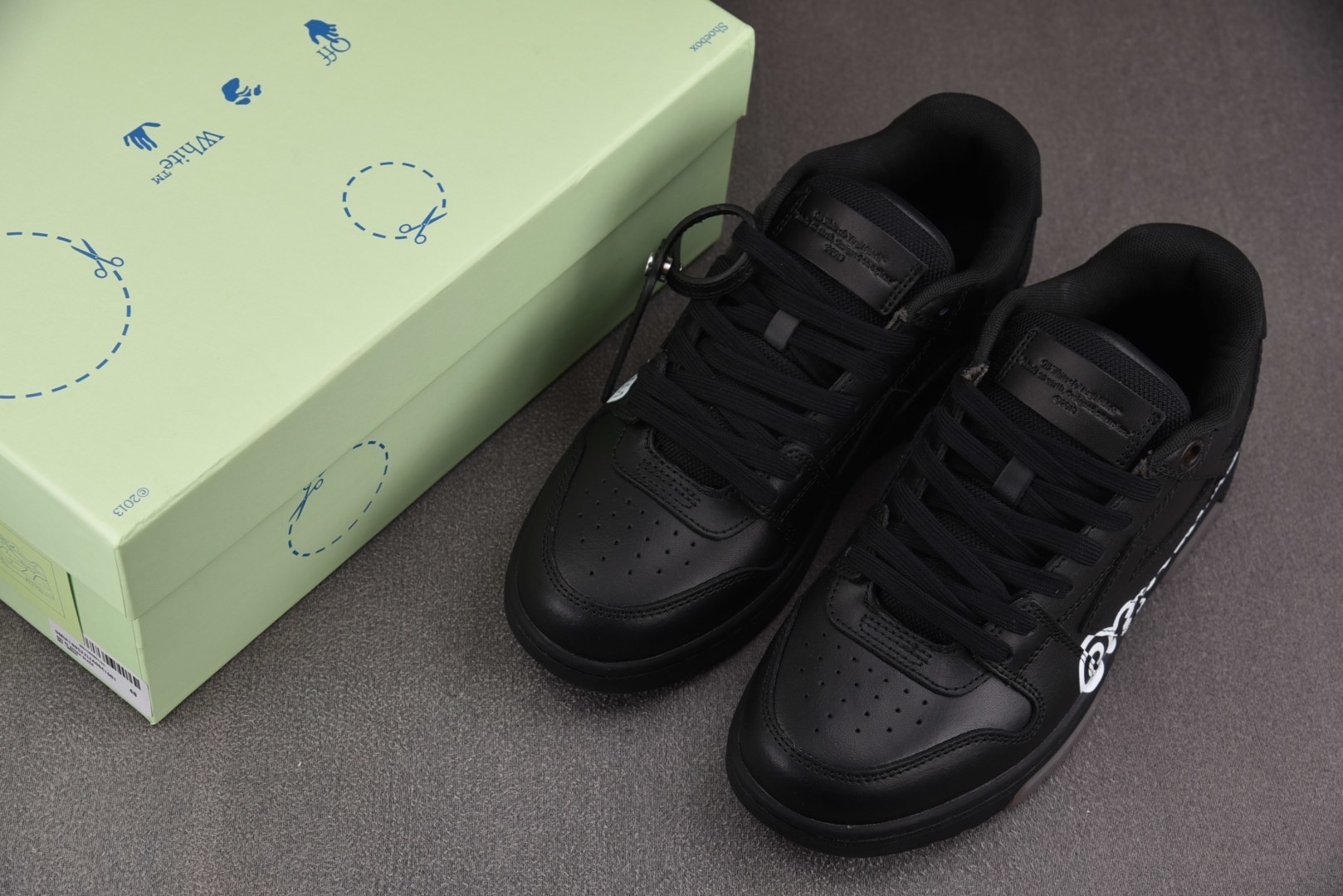 OFF 尺码36-47纯原版出品-OFF-WHITE 系带印花 黑色 YZ002尺码36 37 38 3