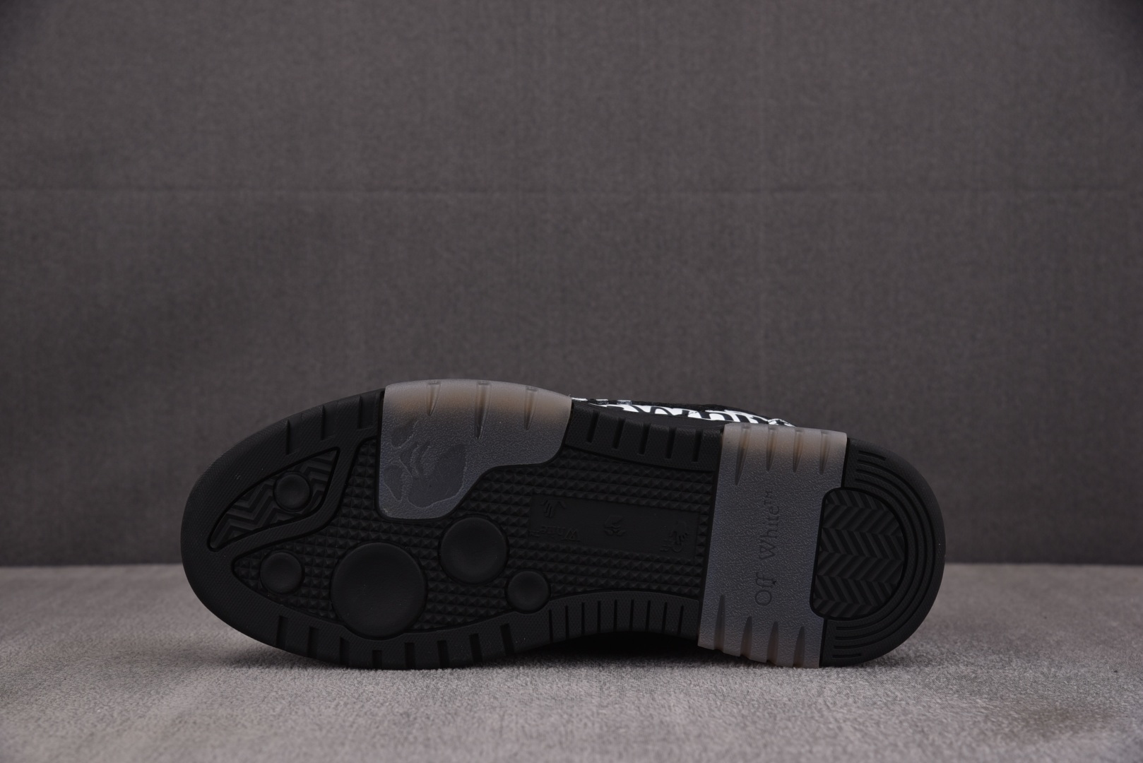 OFF 尺码36-47纯原版出品-OFF-WHITE 系带印花 黑色 YZ002尺码36 37 38 3