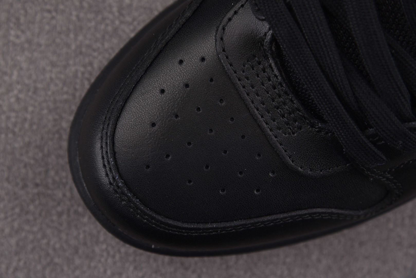 OFF 尺码36-47纯原版出品-OFF-WHITE 系带印花 黑色 YZ002尺码36 37 38 3