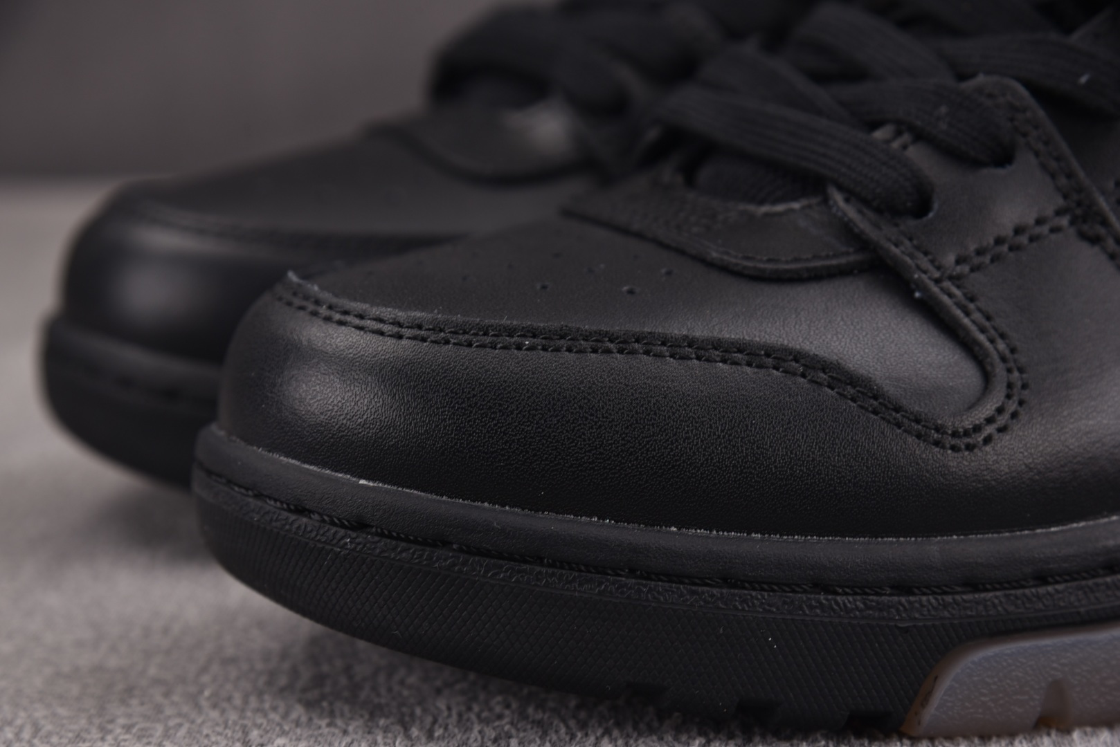 OFF 尺码36-47纯原版出品-OFF-WHITE 系带印花 黑色 YZ002尺码36 37 38 3