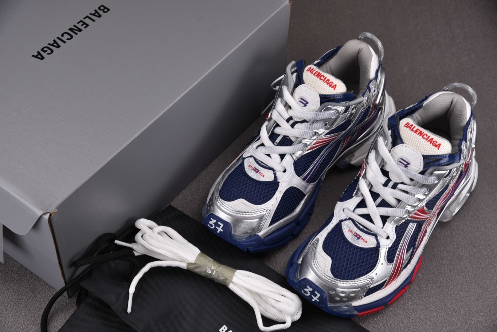 巴黎 尺码:35-46 偏大一码纯原版出品-Balenciaga Runner Gradient 深蓝银