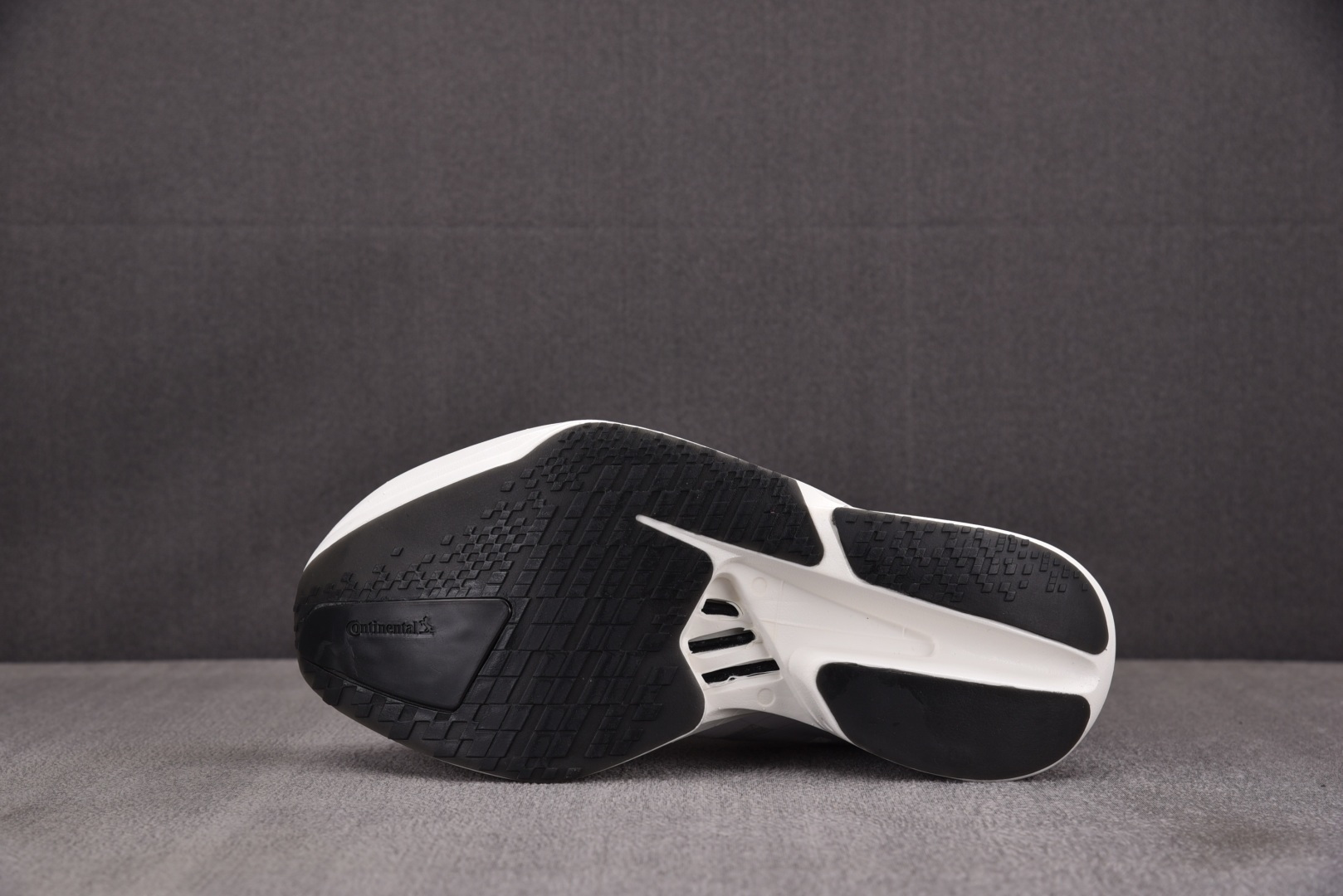 Adios 尺码:36-45纯原出品-AD Y3 Adios Pro 4 白黑 JR6658 YZ039