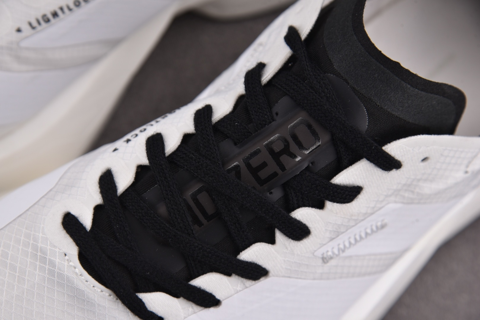 Adios 尺码:36-45纯原出品-AD Y3 Adios Pro 4 白黑 JR6658 YZ039