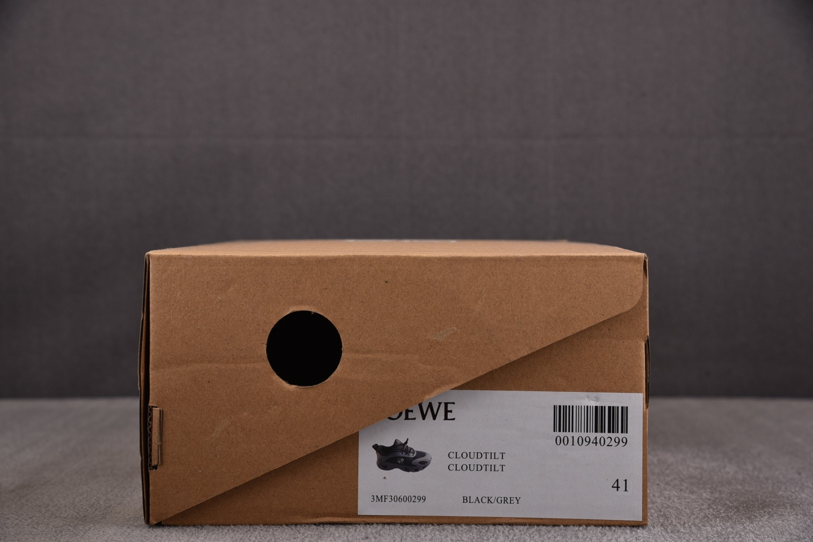 昂跑 尺码:36-45纯原出品-LOEWE x On Cloudtilt 昂跑 黑灰 YZ039尺码：3