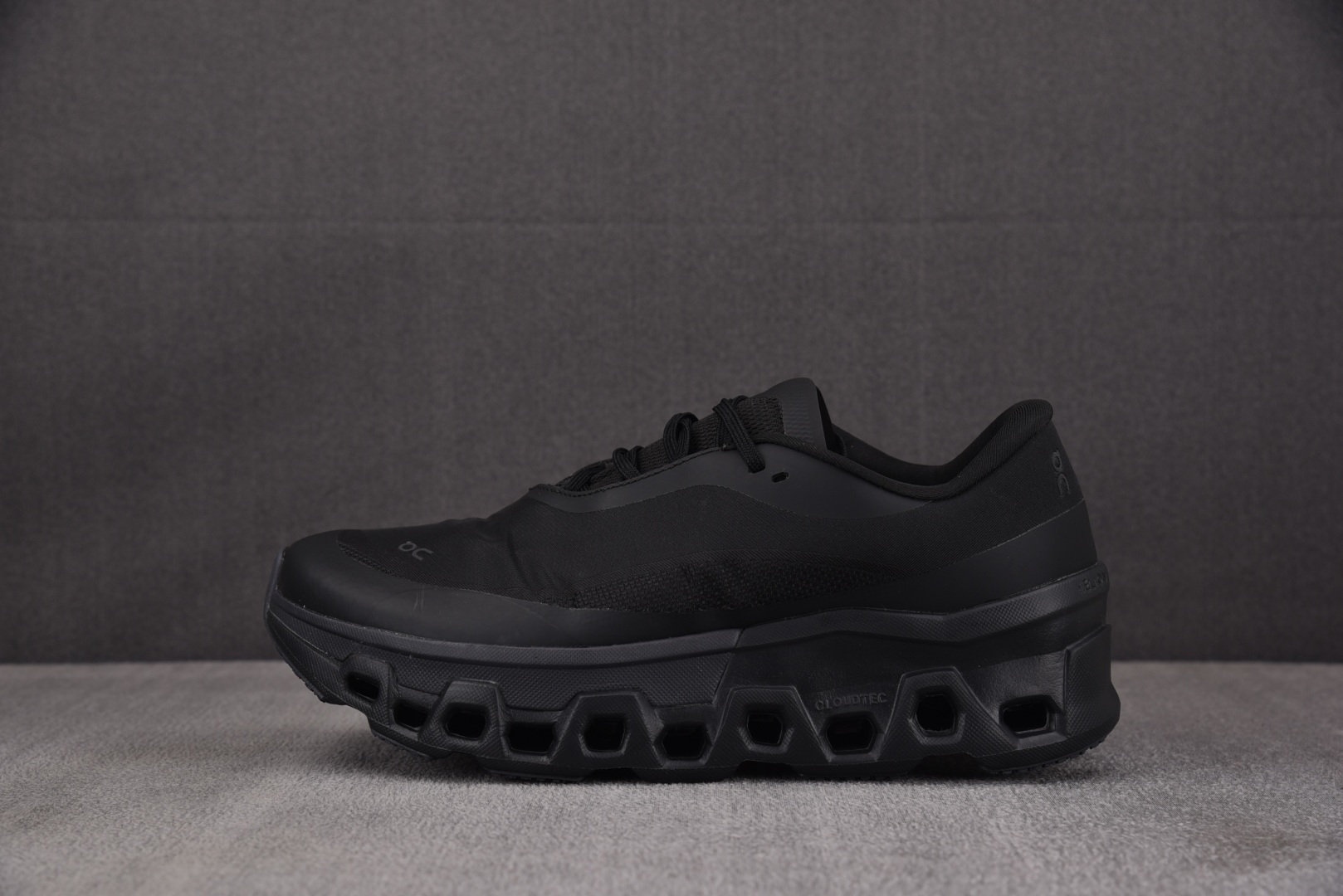 昂跑 尺码:36-45纯原出品-On Running Cloudmonster 2 PAF 黑色 YZ0