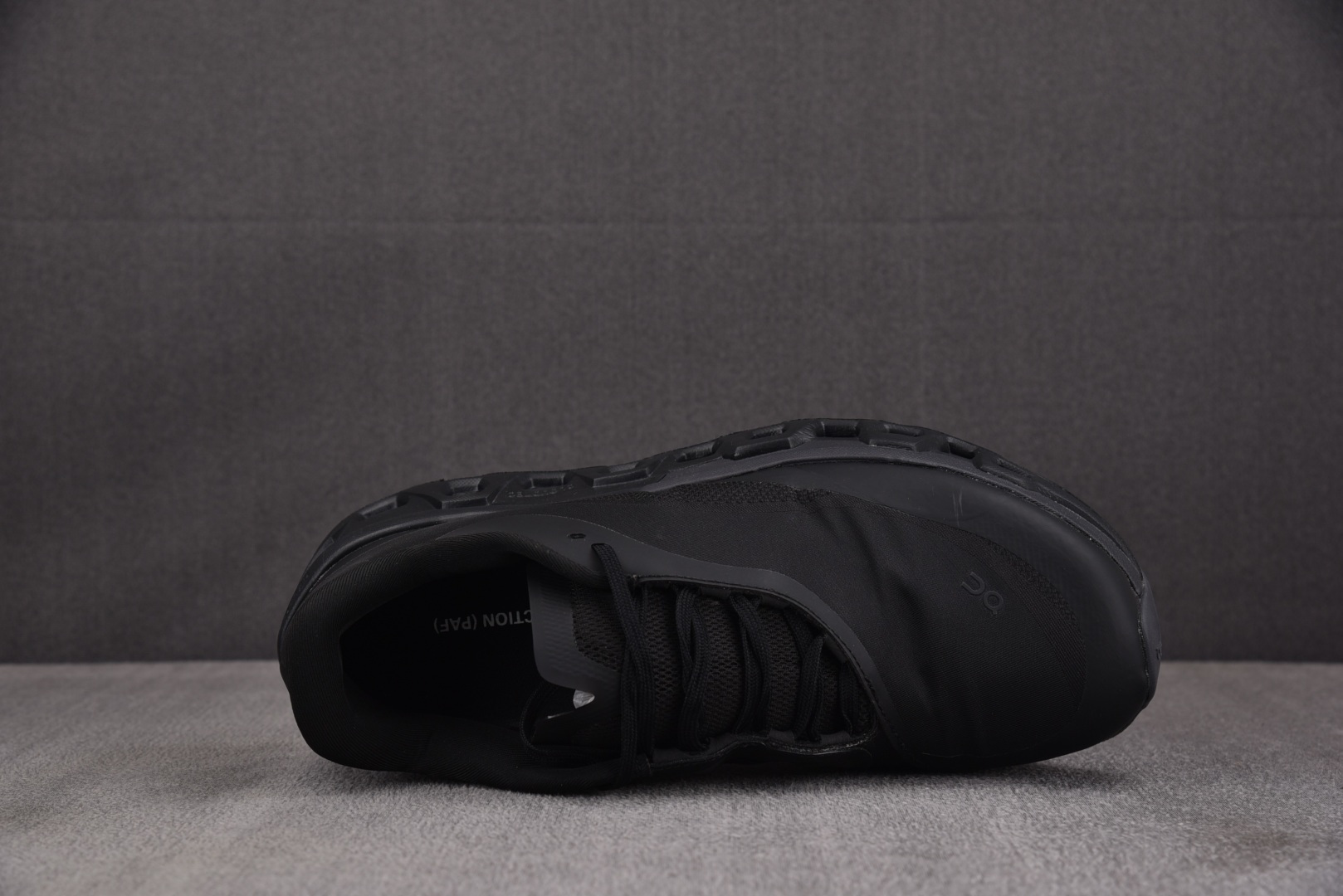 昂跑 尺码:36-45纯原出品-On Running Cloudmonster 2 PAF 黑色 YZ0