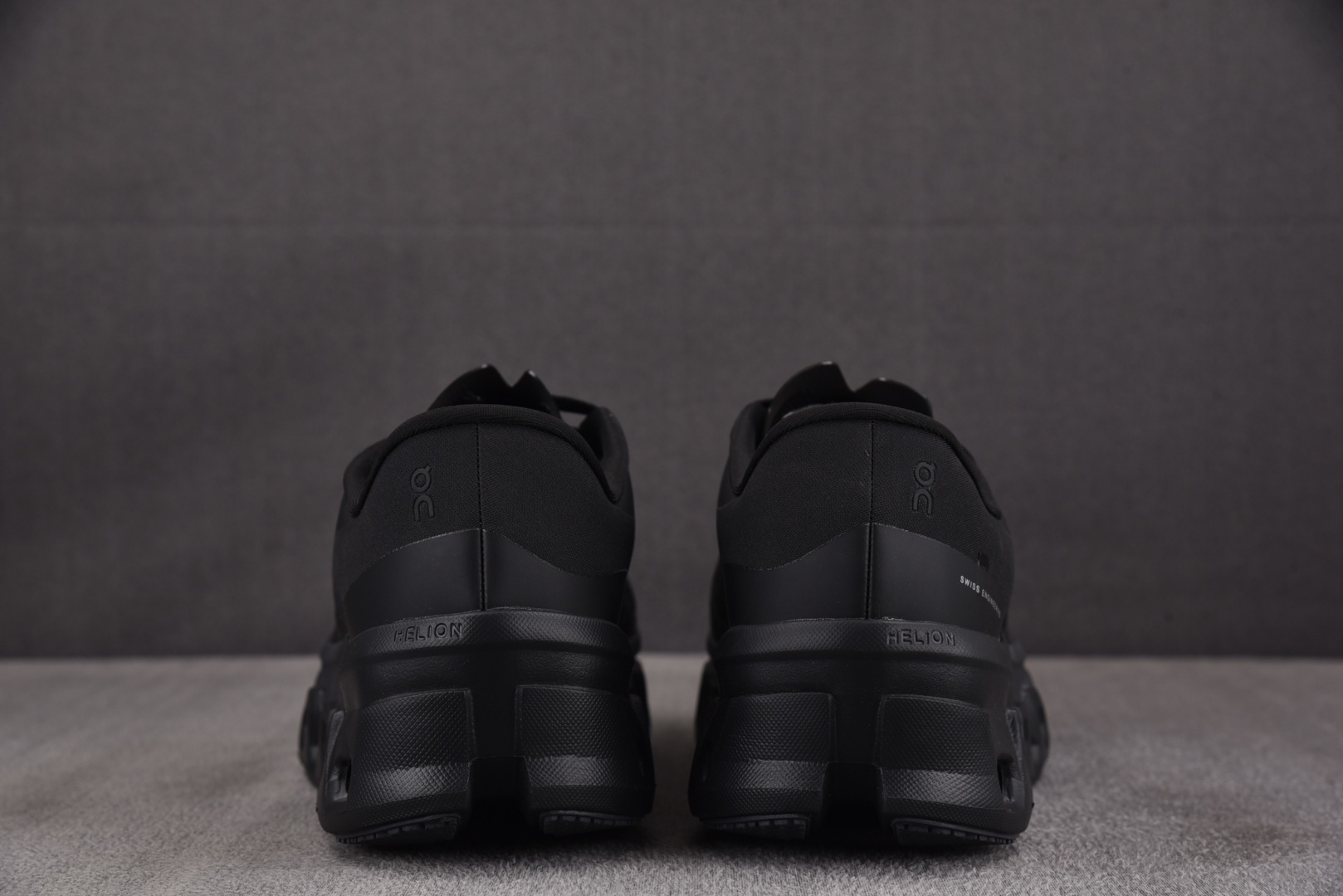 昂跑 尺码:36-45纯原出品-On Running Cloudmonster 2 PAF 黑色 YZ0