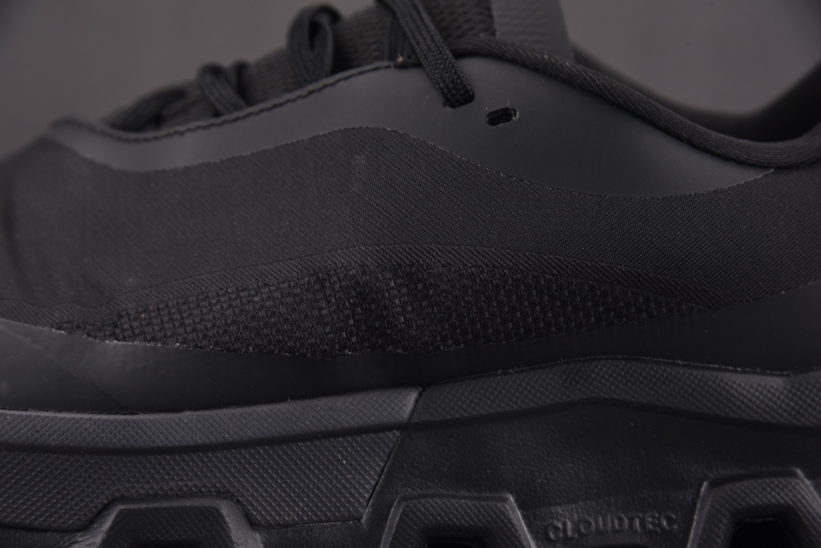 昂跑 尺码:36-45纯原出品-On Running Cloudmonster 2 PAF 黑色 YZ0