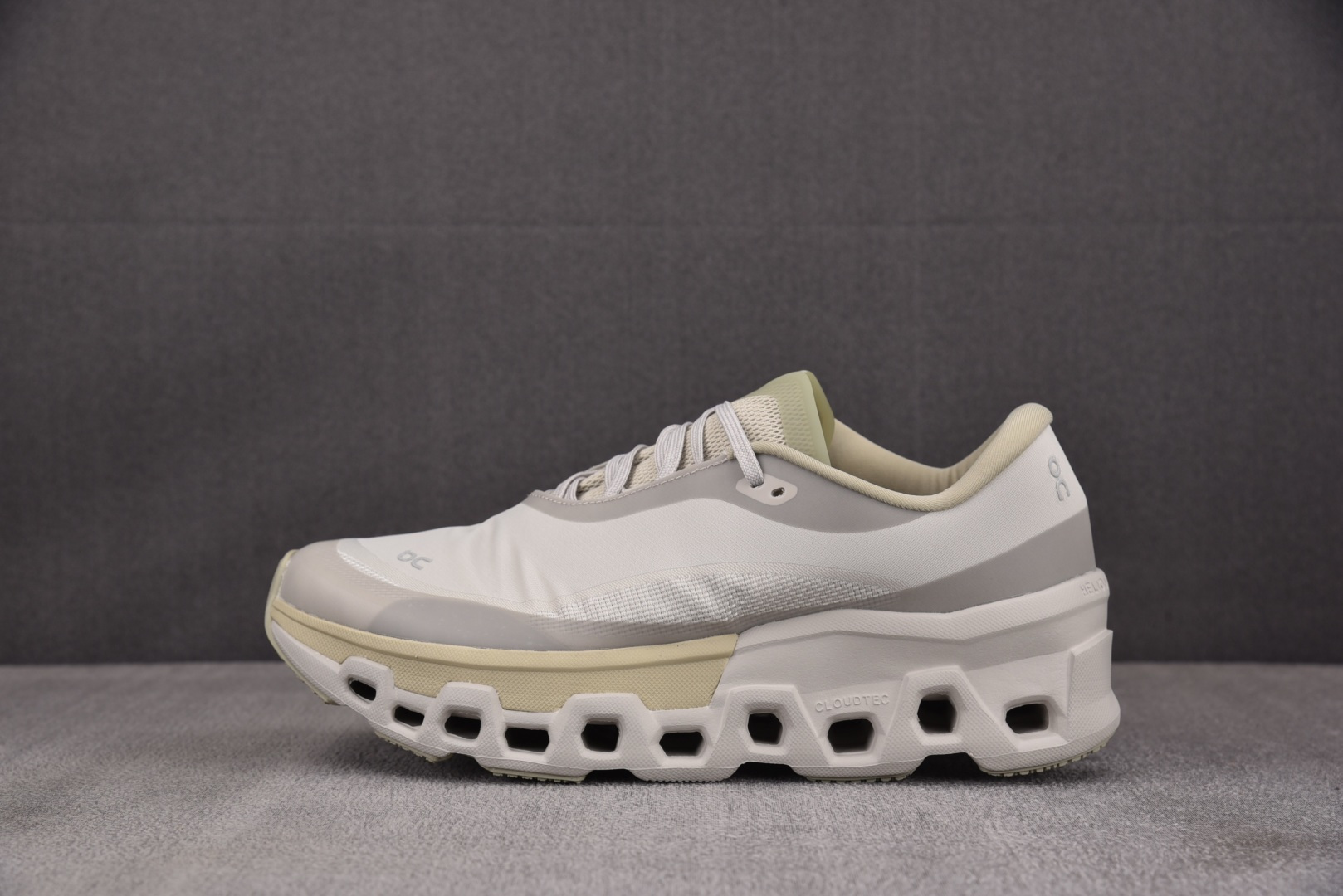 昂跑 尺码:36-45纯原出品-On Running Cloudmonster 2 PAF 灰色 YZ0