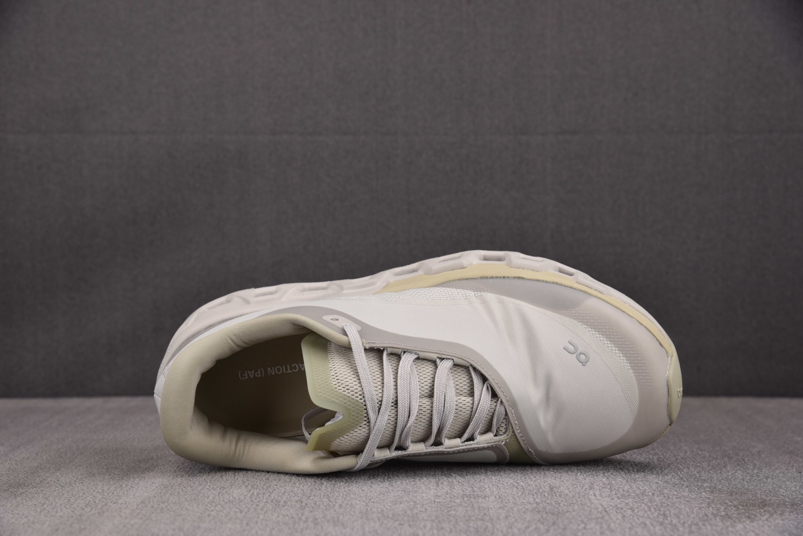 昂跑 尺码:36-45纯原出品-On Running Cloudmonster 2 PAF 灰色 YZ0