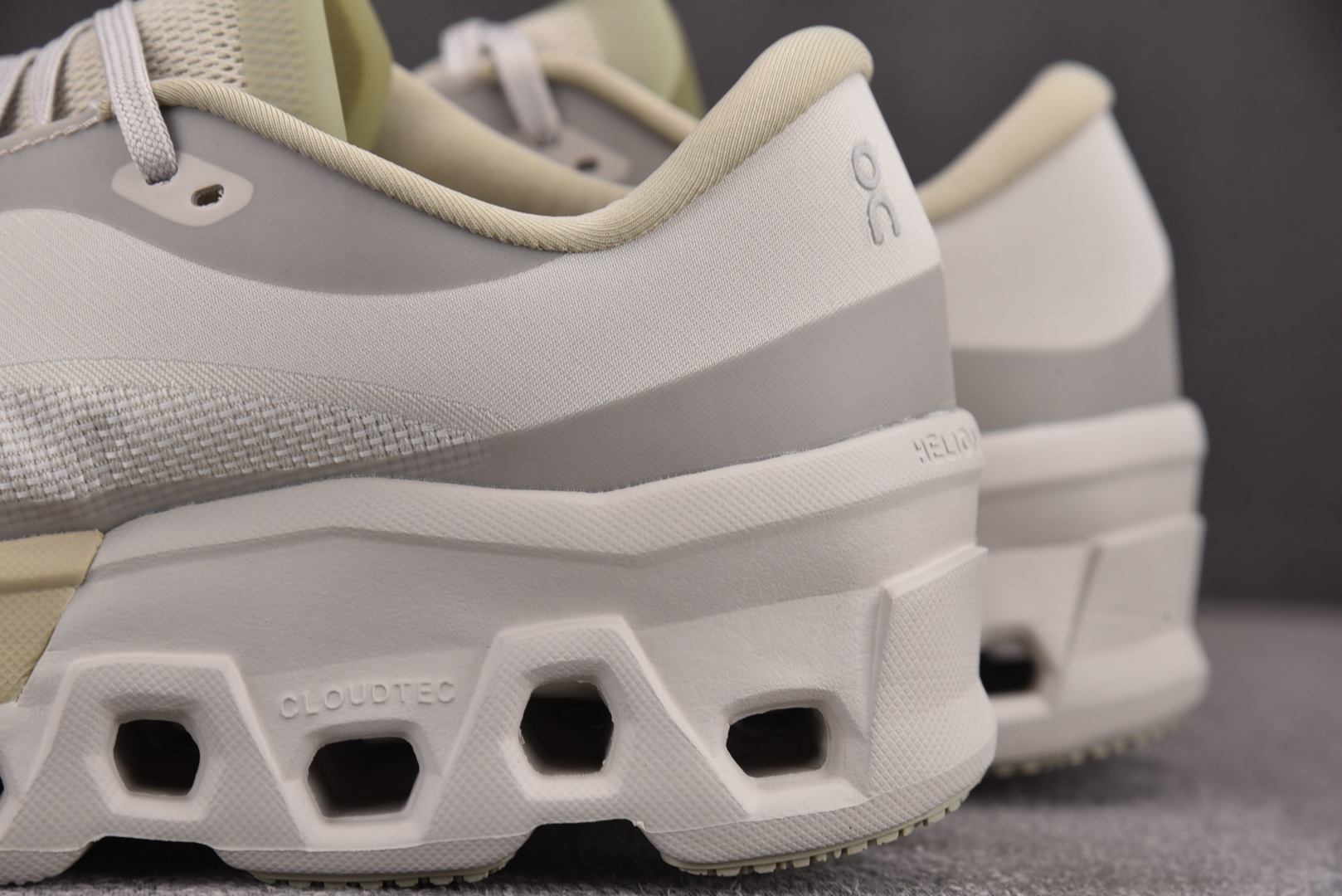 昂跑 尺码:36-45纯原出品-On Running Cloudmonster 2 PAF 灰色 YZ0