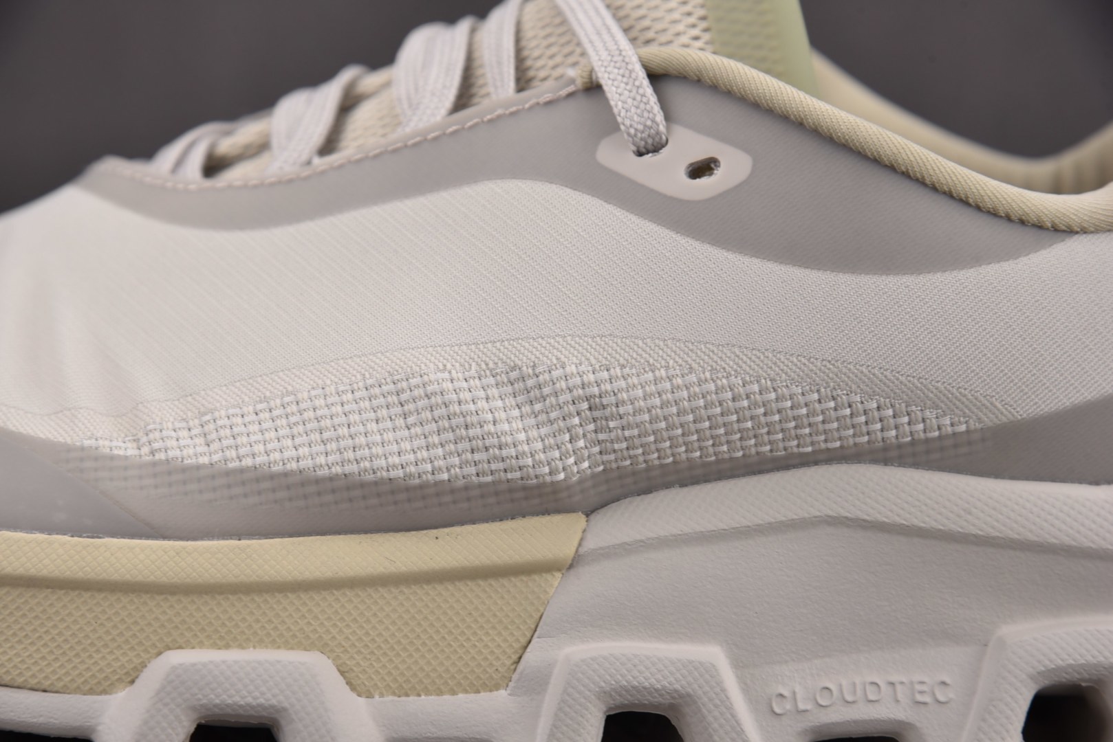 昂跑 尺码:36-45纯原出品-On Running Cloudmonster 2 PAF 灰色 YZ0