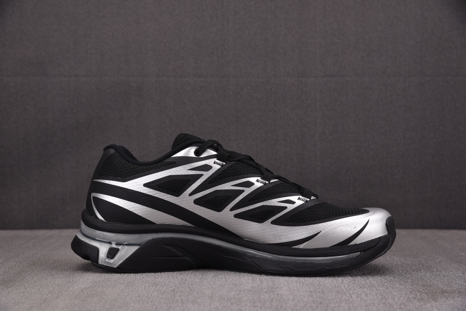 Salomon 尺码:36-45纯原版出品-MM6 Salomon XT-6 黑银 29 YZ024尺寸