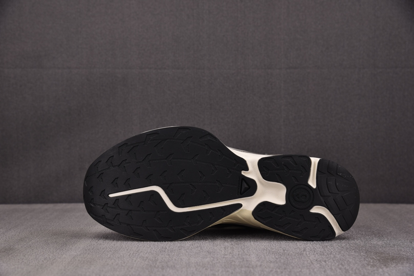 Salomon 尺码:36-45纯原版出品-MM6 Salomon XT-6 米黄 28 YZ024尺寸