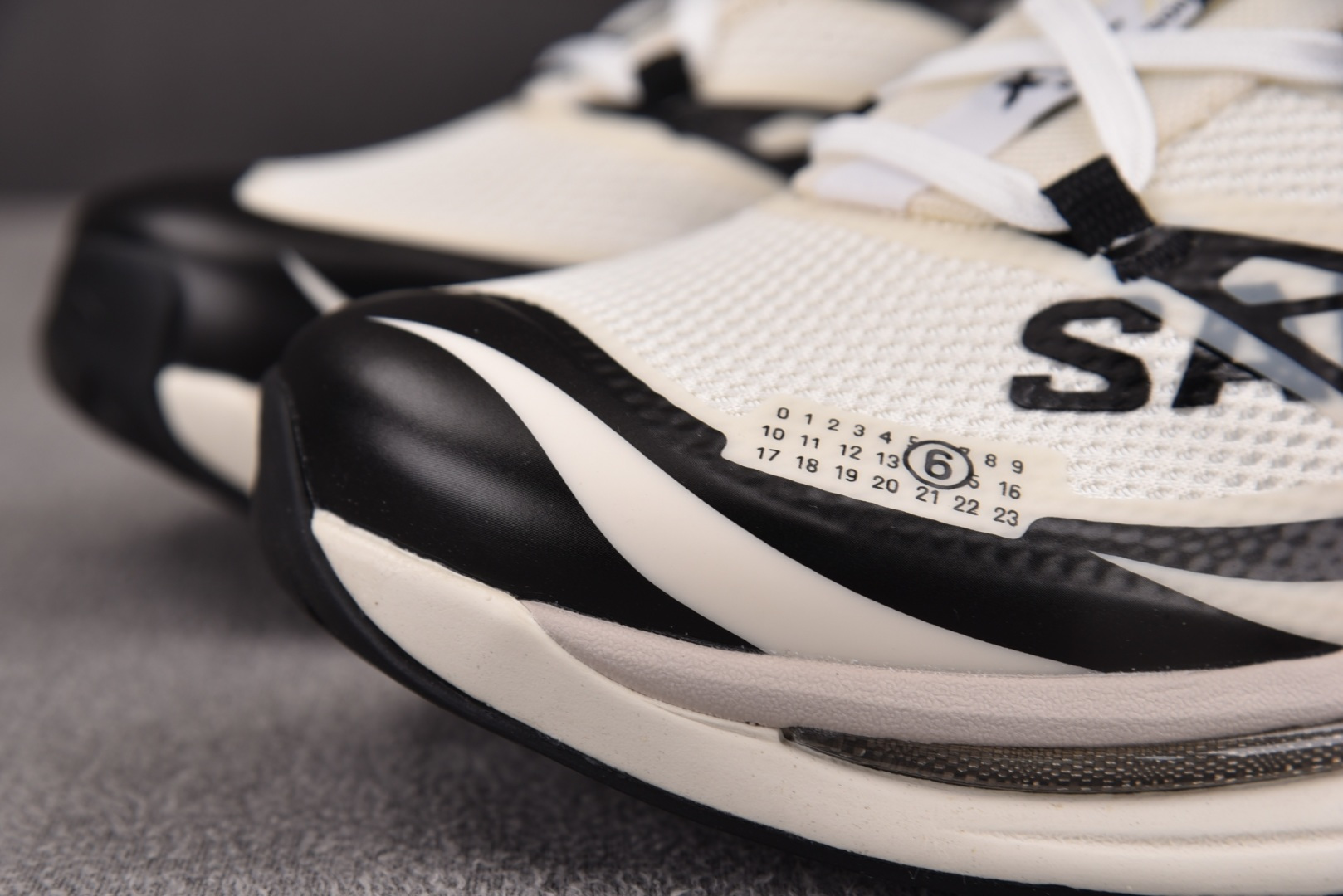 Salomon 尺码:36-45纯原版出品-MM6 Salomon XT-6 米黄 28 YZ024尺寸