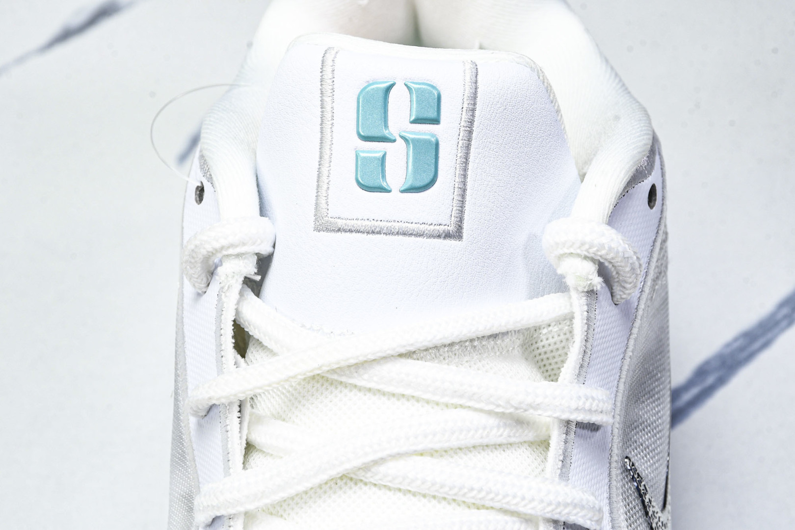 Nike Sabrina 2 “White Noise”舒适百搭 防滑耐磨 低帮 篮球鞋 男款 白色 F