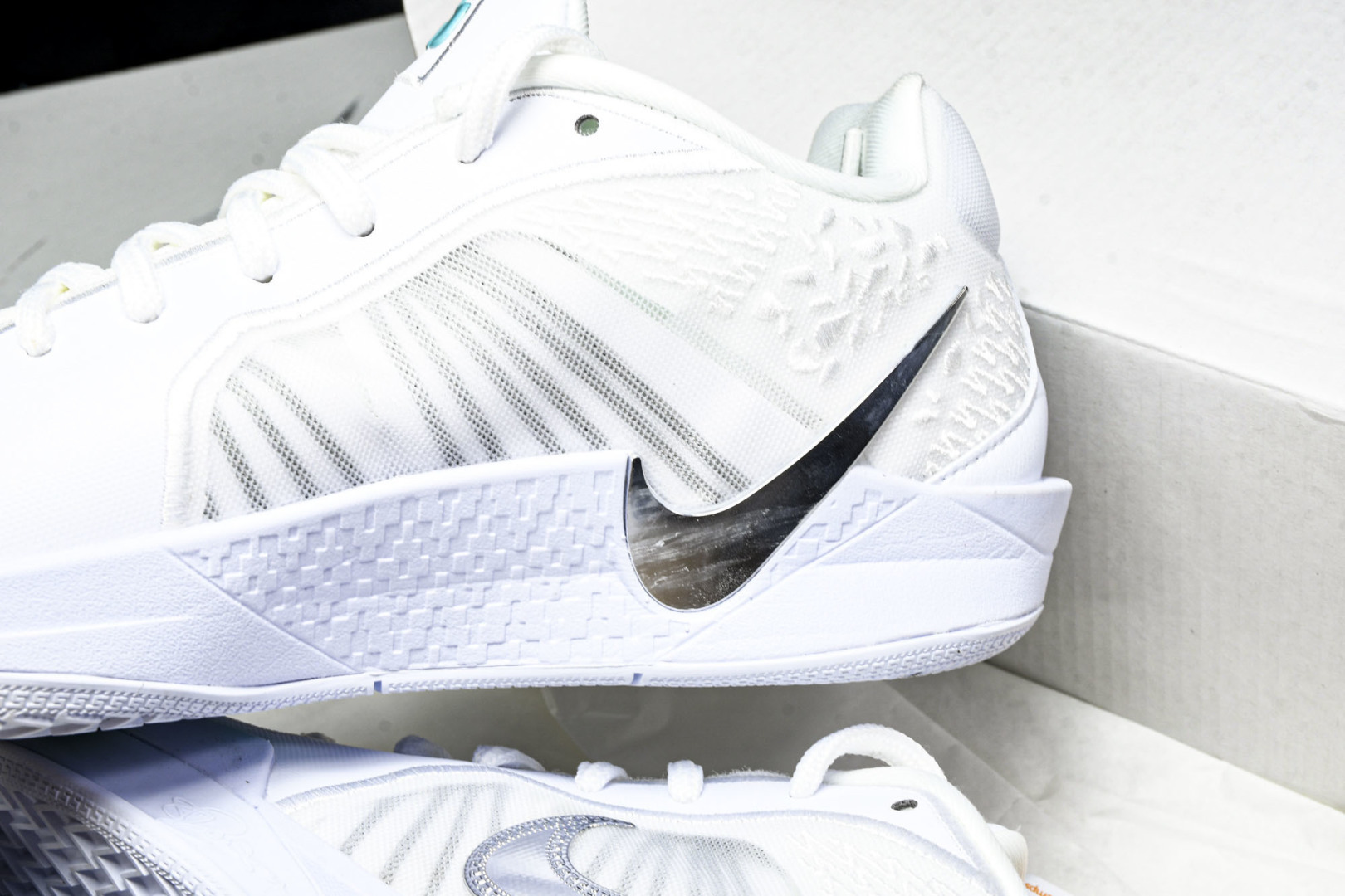 Nike Sabrina 2 “White Noise”舒适百搭 防滑耐磨 低帮 篮球鞋 男款 白色 F