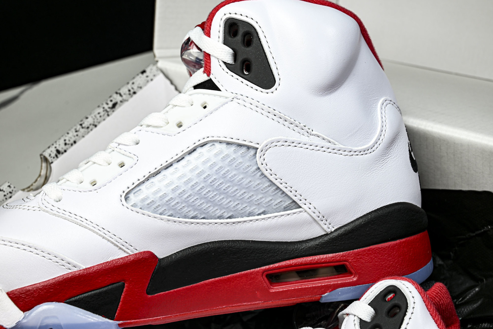 AJ5 尺码:40-48.5纯原出品-Air Jordan 5 Retro Fire Red Black