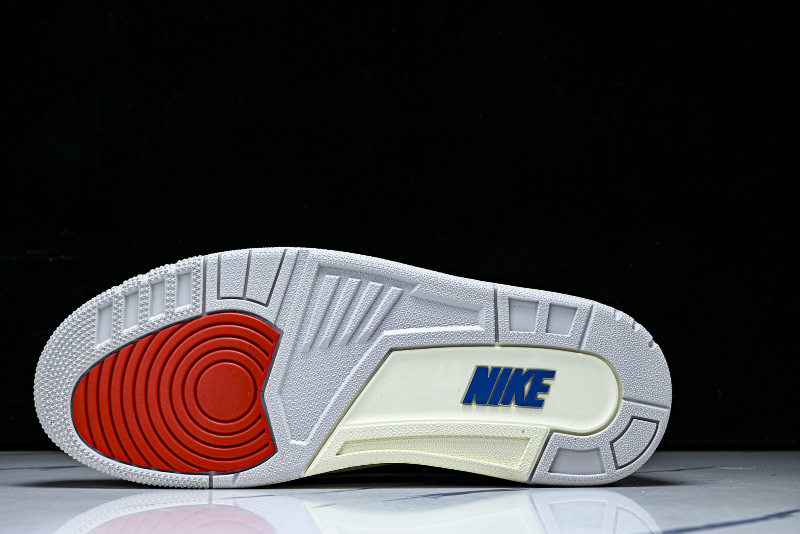 AJ3 尺码:40-48.5纯原出品-Air Jordan 3 AJ3镜像钩子 黑灰红 IB8967-0