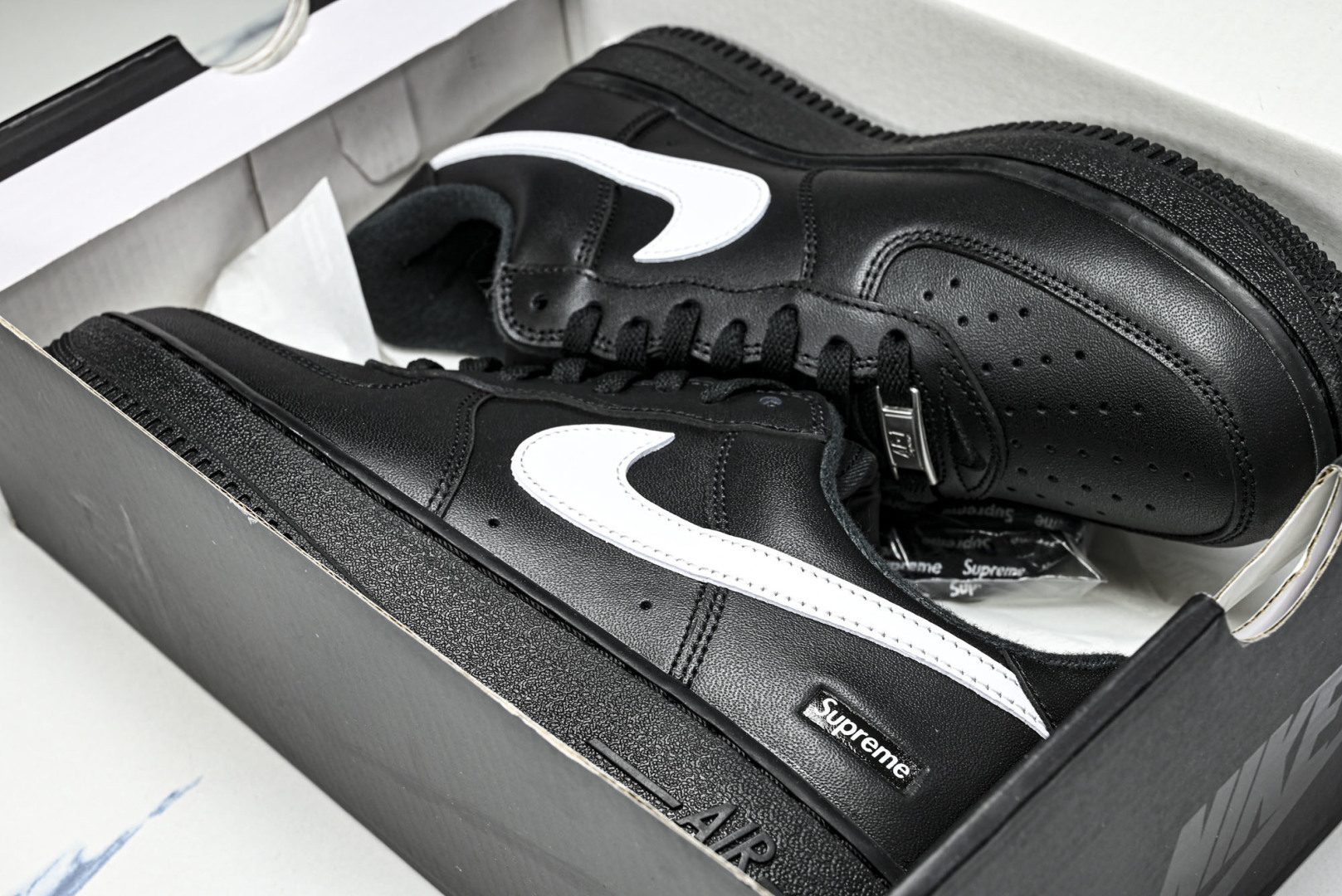 AF1 尺码36-47.5纯原版出品-Supreme x Nike Air Force 1'07 Low