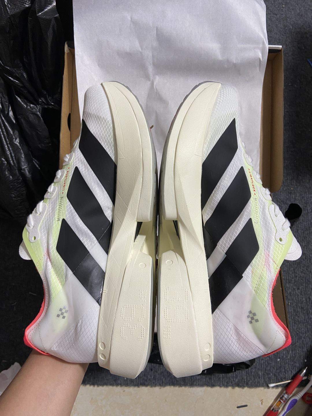 核心价格表私纯原真碳！adidas Adizero Adios Pro 4 阿迪达斯马拉松跑步鞋 第1色