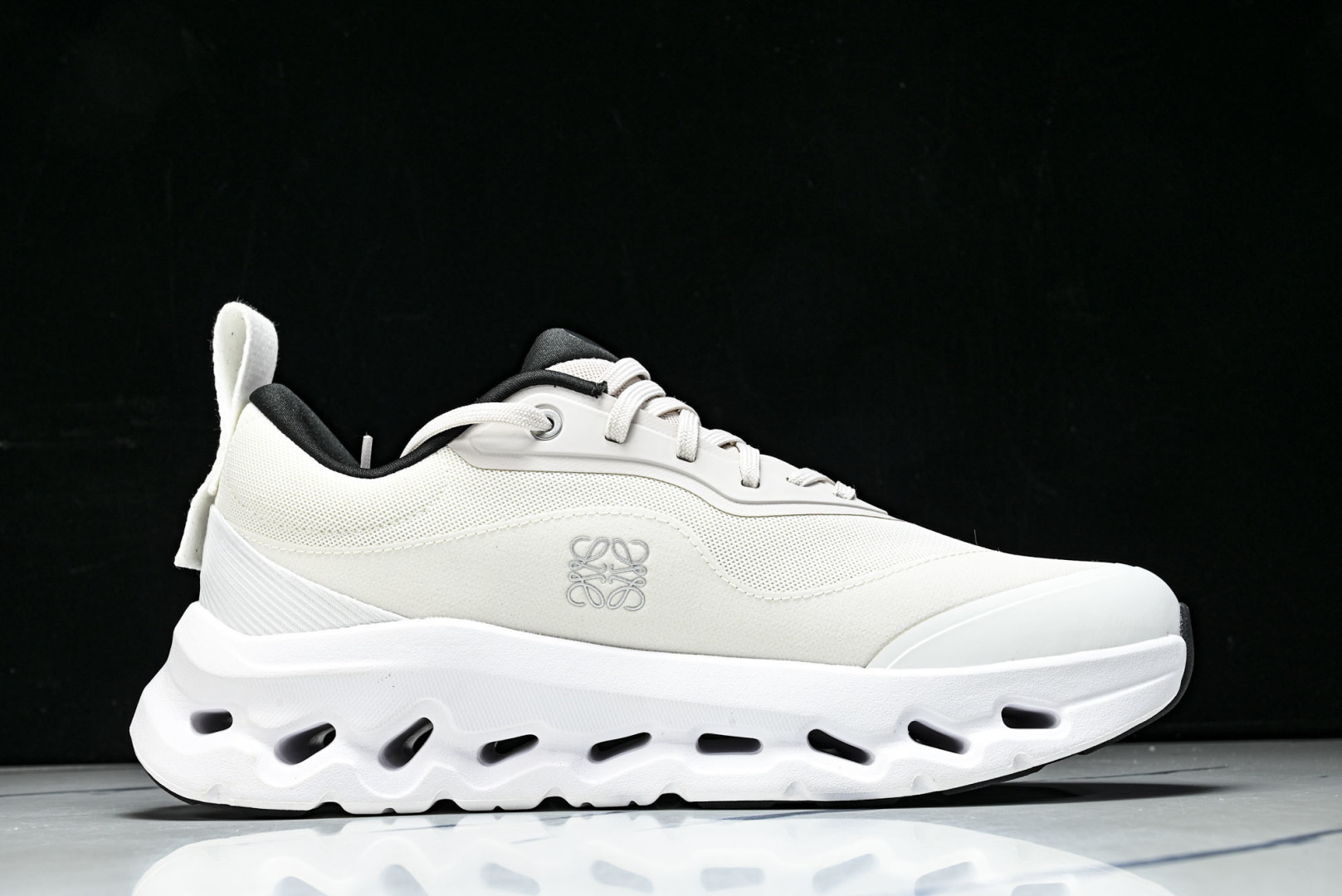 ON昂跑 尺码:36-46纯原出品-LOEWE x ON Cloudtilt 2.0 Running罗意