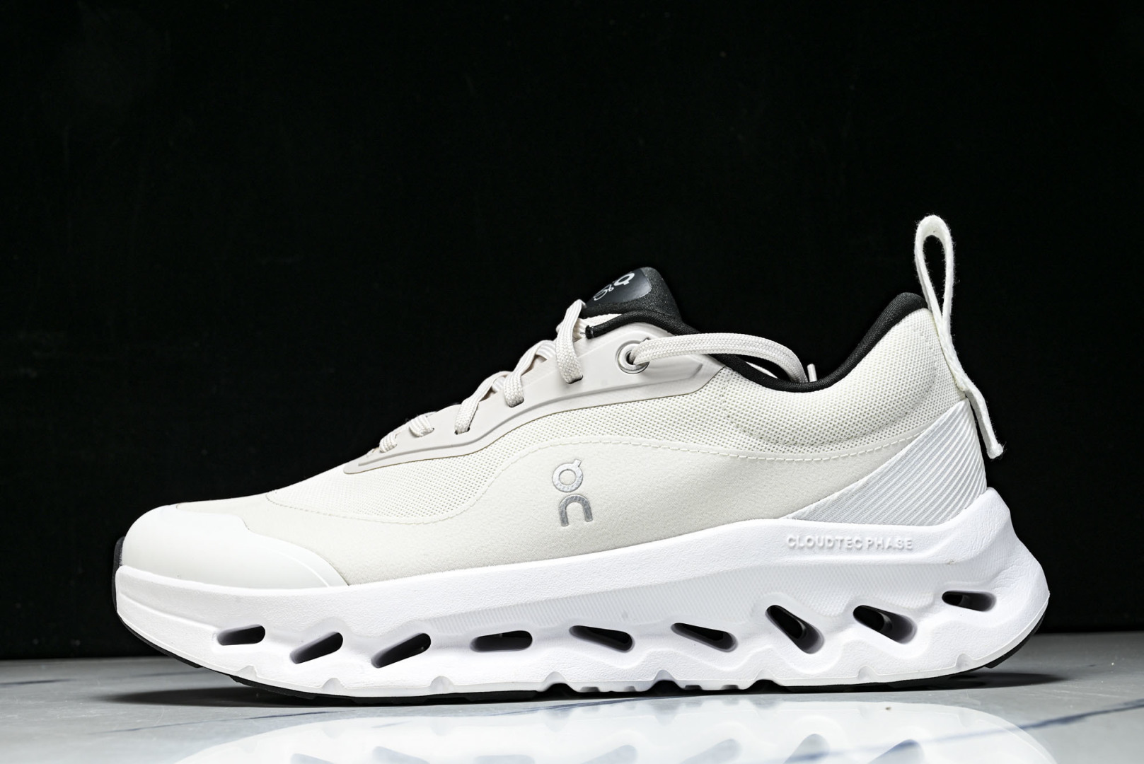 ON昂跑 尺码:36-46纯原出品-LOEWE x ON Cloudtilt 2.0 Running罗意