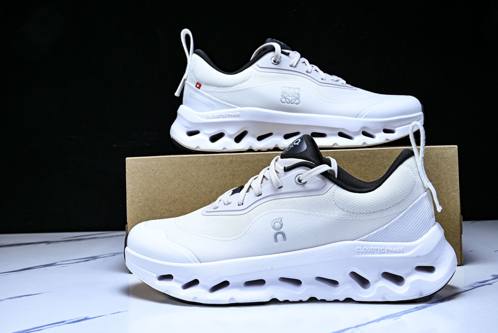 ON昂跑 尺码:36-46纯原出品-LOEWE x ON Cloudtilt 2.0 Running罗意