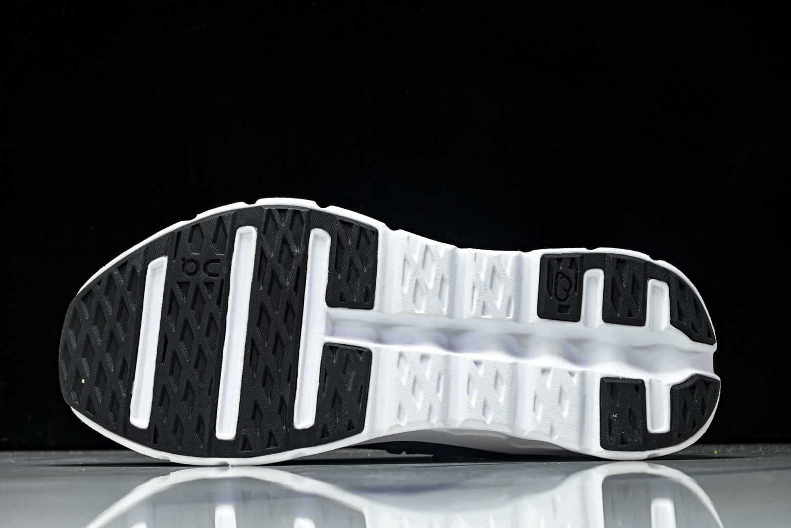 ON昂跑 尺码:36-46纯原出品-LOEWE x ON Cloudtilt 2.0 Running罗意