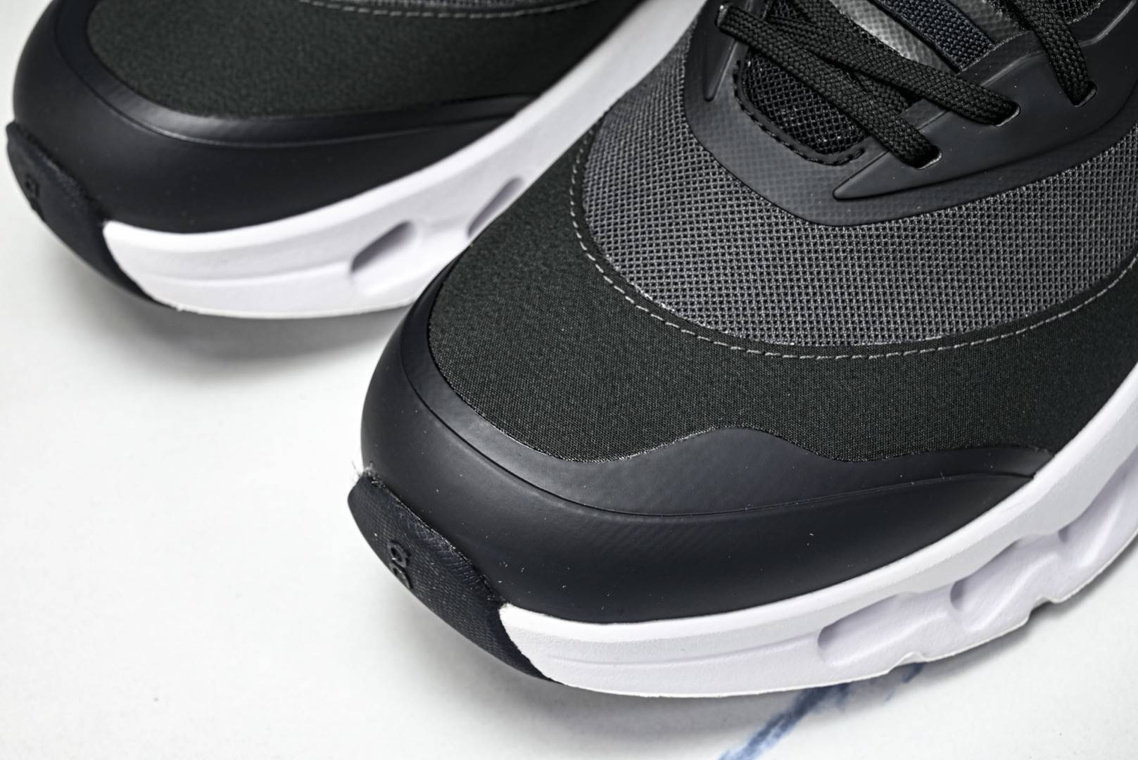 ON昂跑 尺码:36-46纯原出品-LOEWE x ON Cloudtilt 2.0 Running罗意