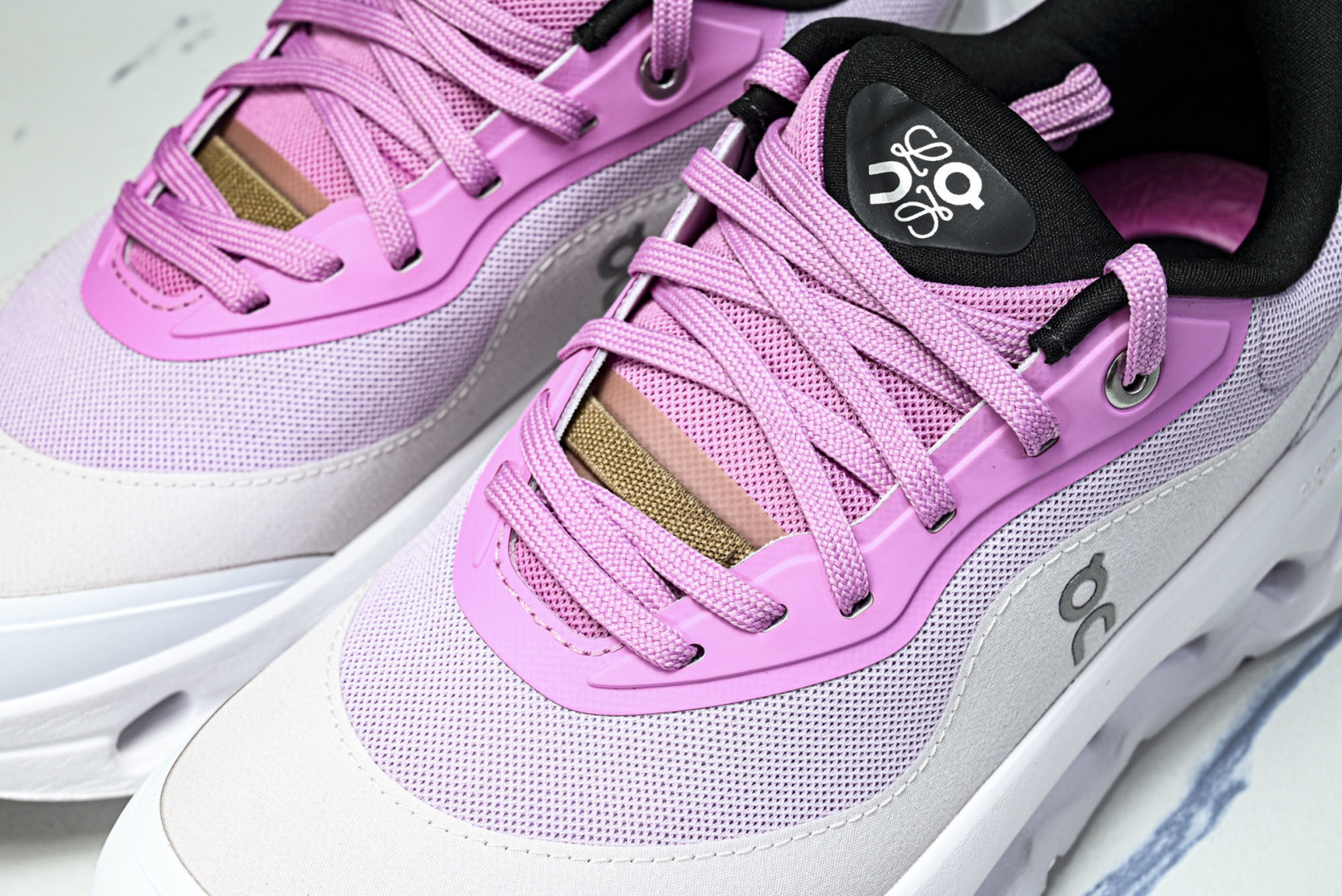 ON昂跑 尺码:36-46纯原出品-LOEWE x ON Cloudtilt 2.0 Running罗意