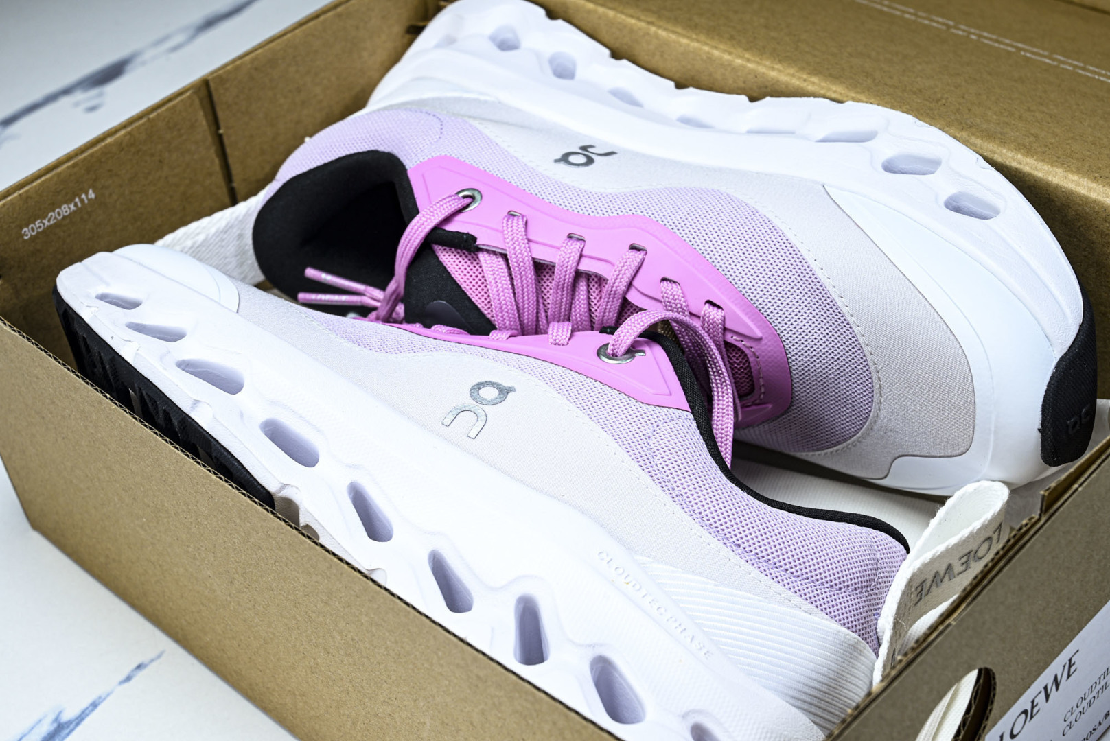 ON昂跑 尺码:36-46纯原出品-LOEWE x ON Cloudtilt 2.0 Running罗意