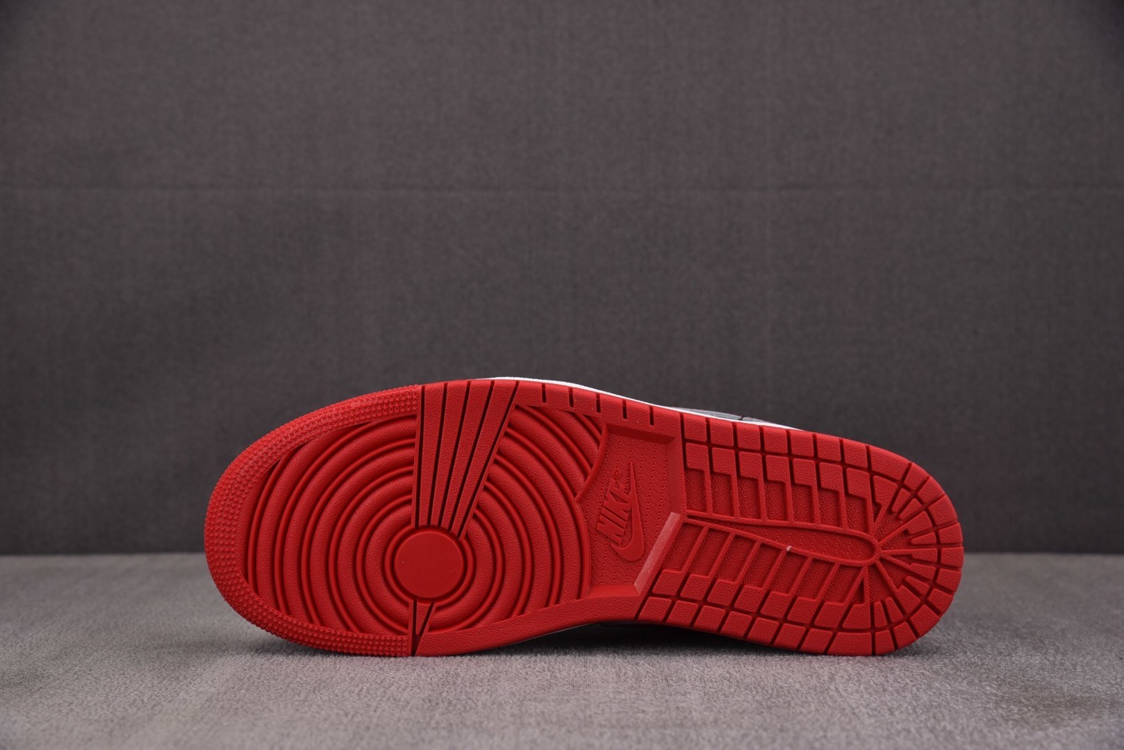 AJlow低帮 尺码:40-46纯原出品-Air Jordan 1 Low SE Patent Vars