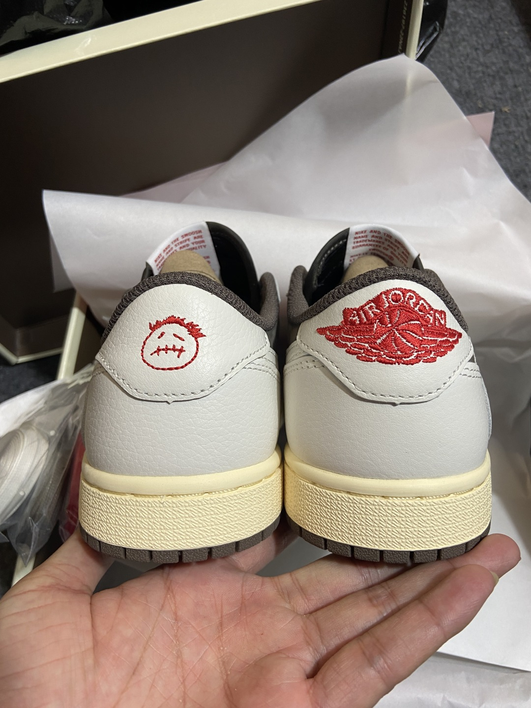 qc 女码37.5AJ Low 白棕倒钩 尺码:36-48.5纯原版出品-Travis Scott x 