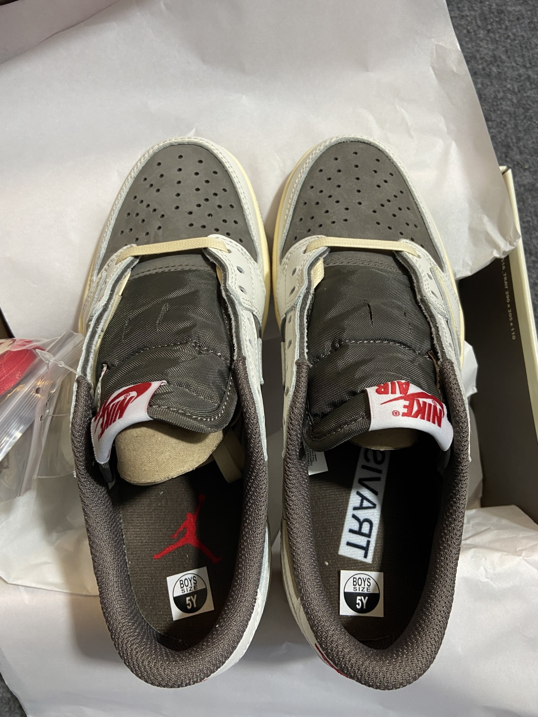 qc 女码37.5AJ Low 白棕倒钩 尺码:36-48.5纯原版出品-Travis Scott x 