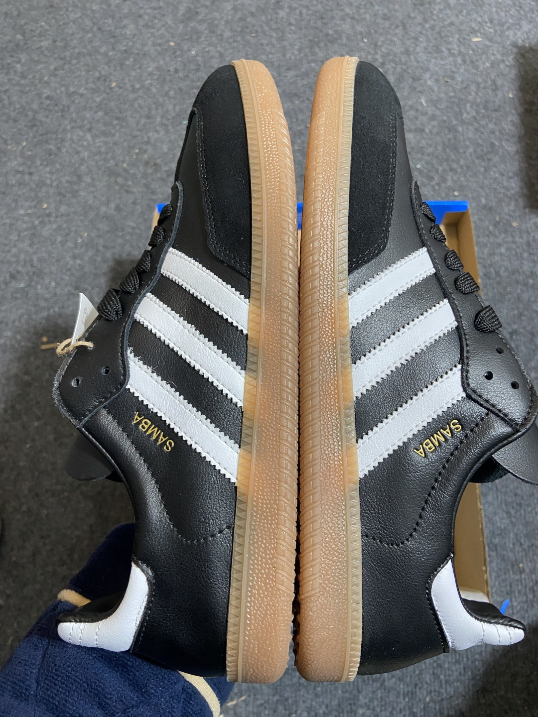 公司级 Ad Samba Decon IF0641 阿迪三叶草休闲板鞋尺码：36 36.5 37 38 