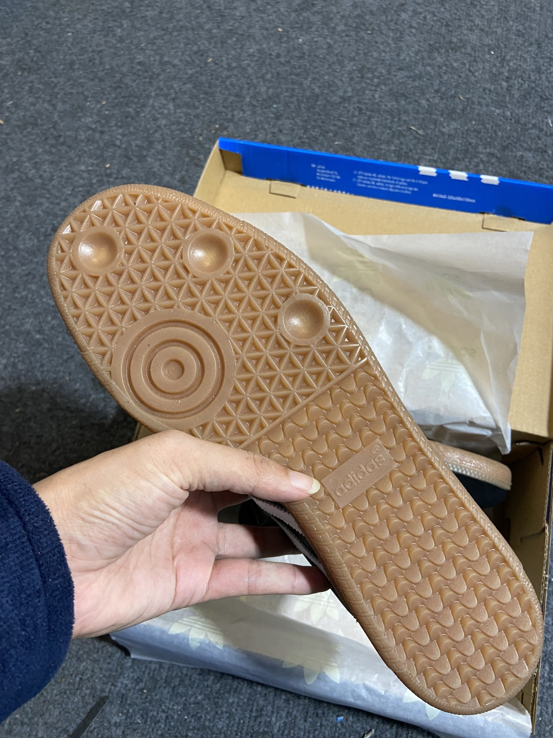 公司级 Ad Samba Decon IF0641 阿迪三叶草休闲板鞋尺码：36 36.5 37 38 