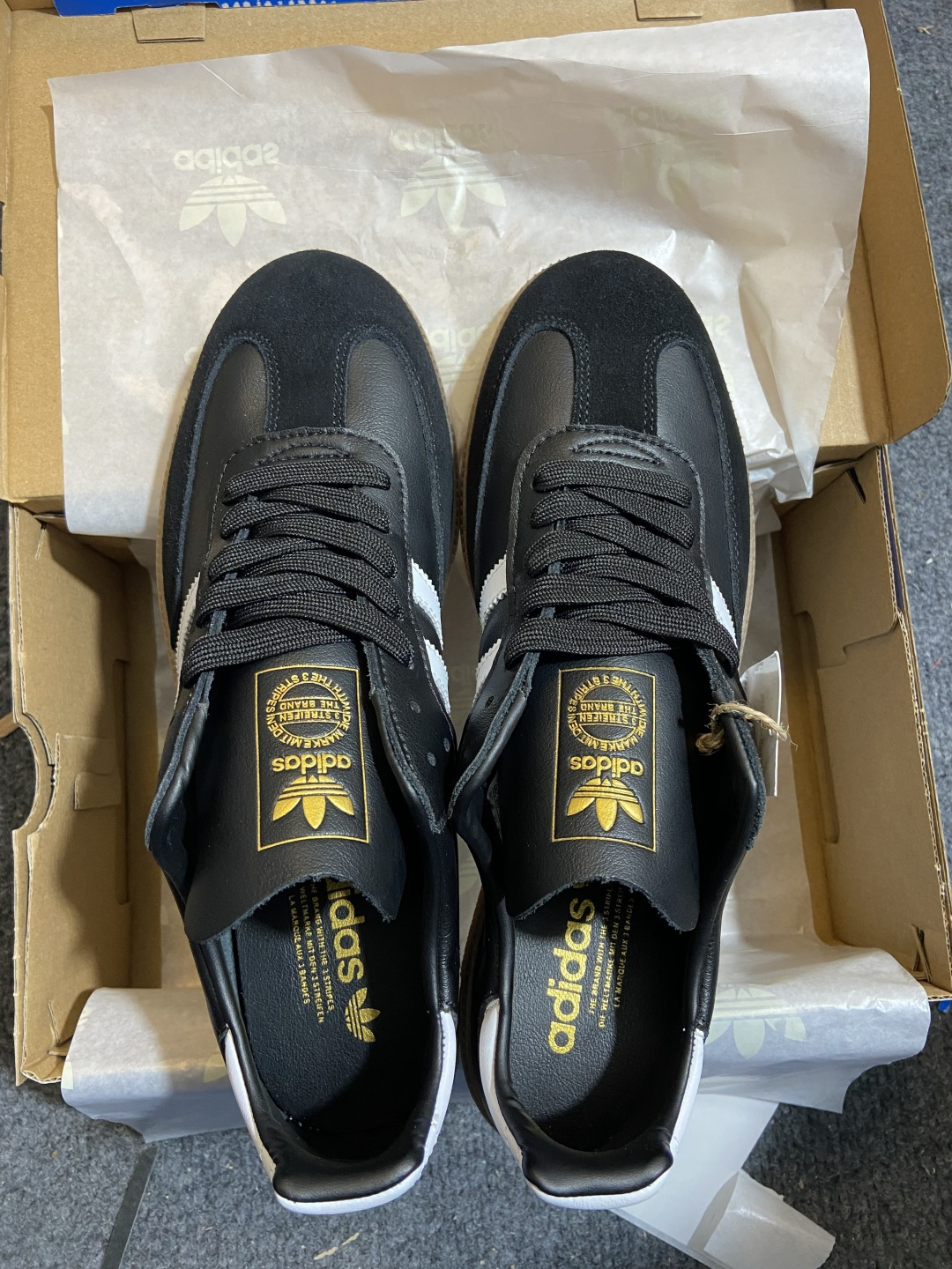 公司级 Ad Samba Decon IF0641 阿迪三叶草休闲板鞋尺码：36 36.5 37 38 