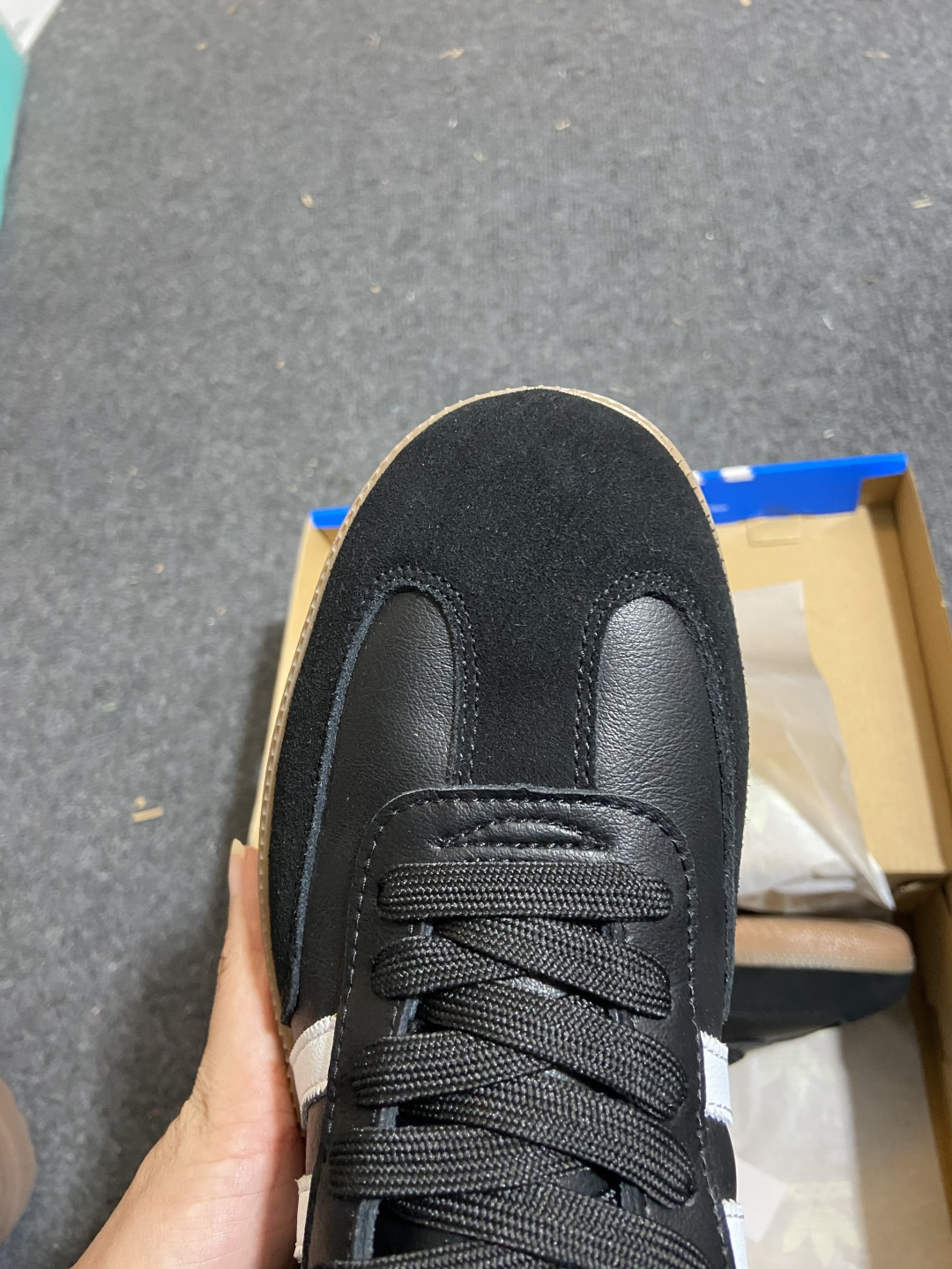 公司级 Ad Samba Decon IF0641 阿迪三叶草休闲板鞋尺码：36 36.5 37 38 