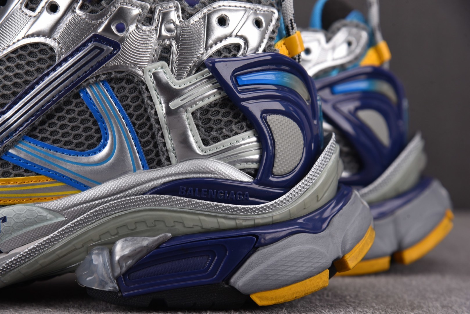 巴黎 尺码:35-46 偏大一码纯原版出品-Balenciaga Runner Gradient 深蓝银