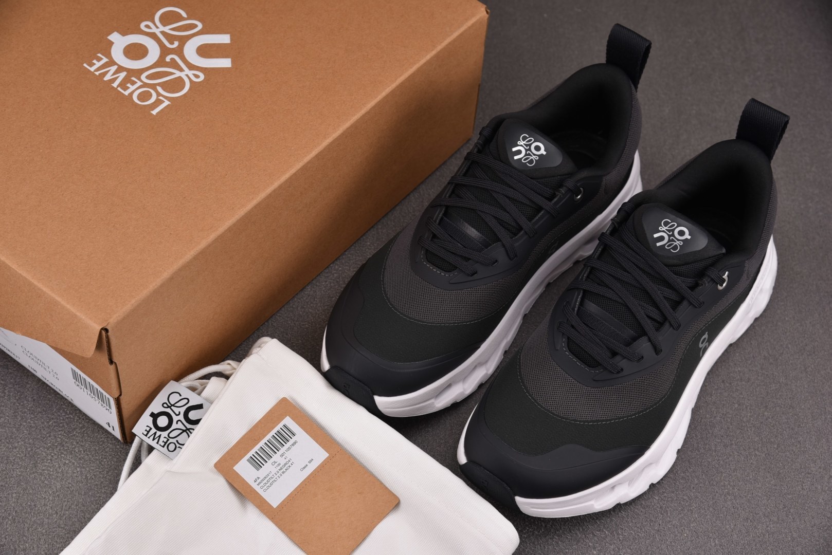 ON昂跑 尺码:36-47纯原出品-On x LOEWE Cloudtilt 2.0 黑白 YZ004尺